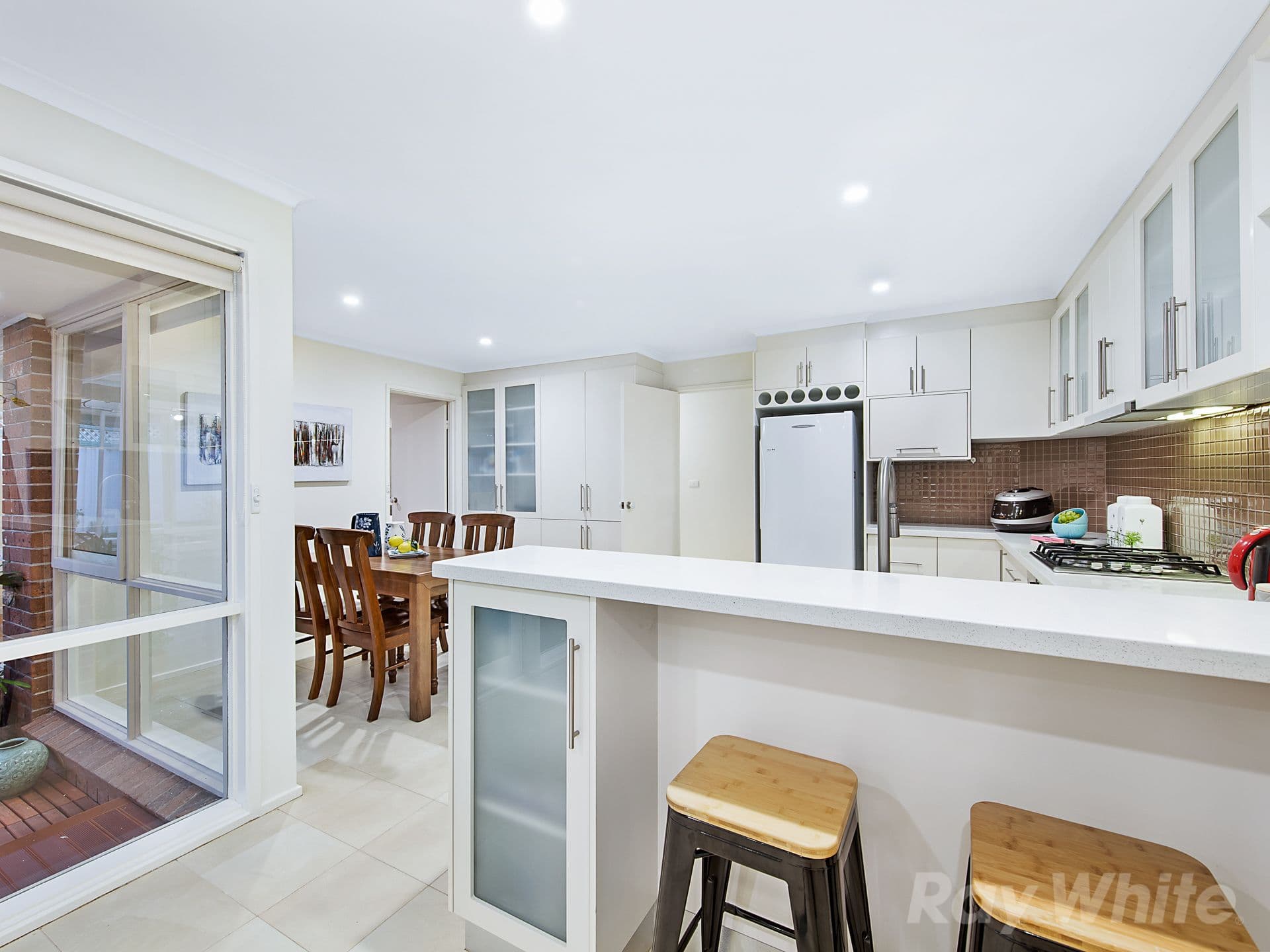 49 Phoenix Drive, Wheelers Hill VIC 3150, Wheelers Hill - Thumbnail 3