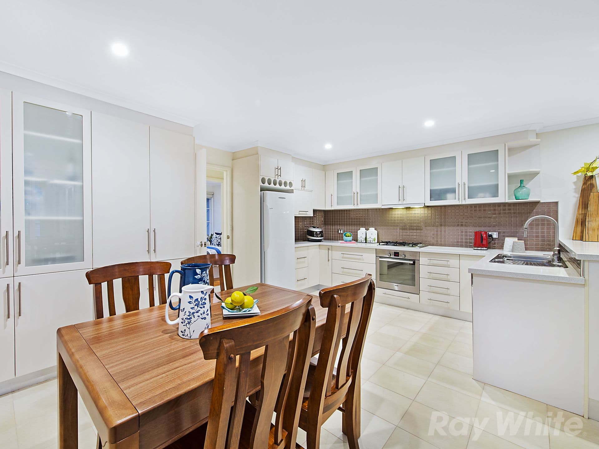 49 Phoenix Drive, Wheelers Hill VIC 3150, Wheelers Hill - Thumbnail 4