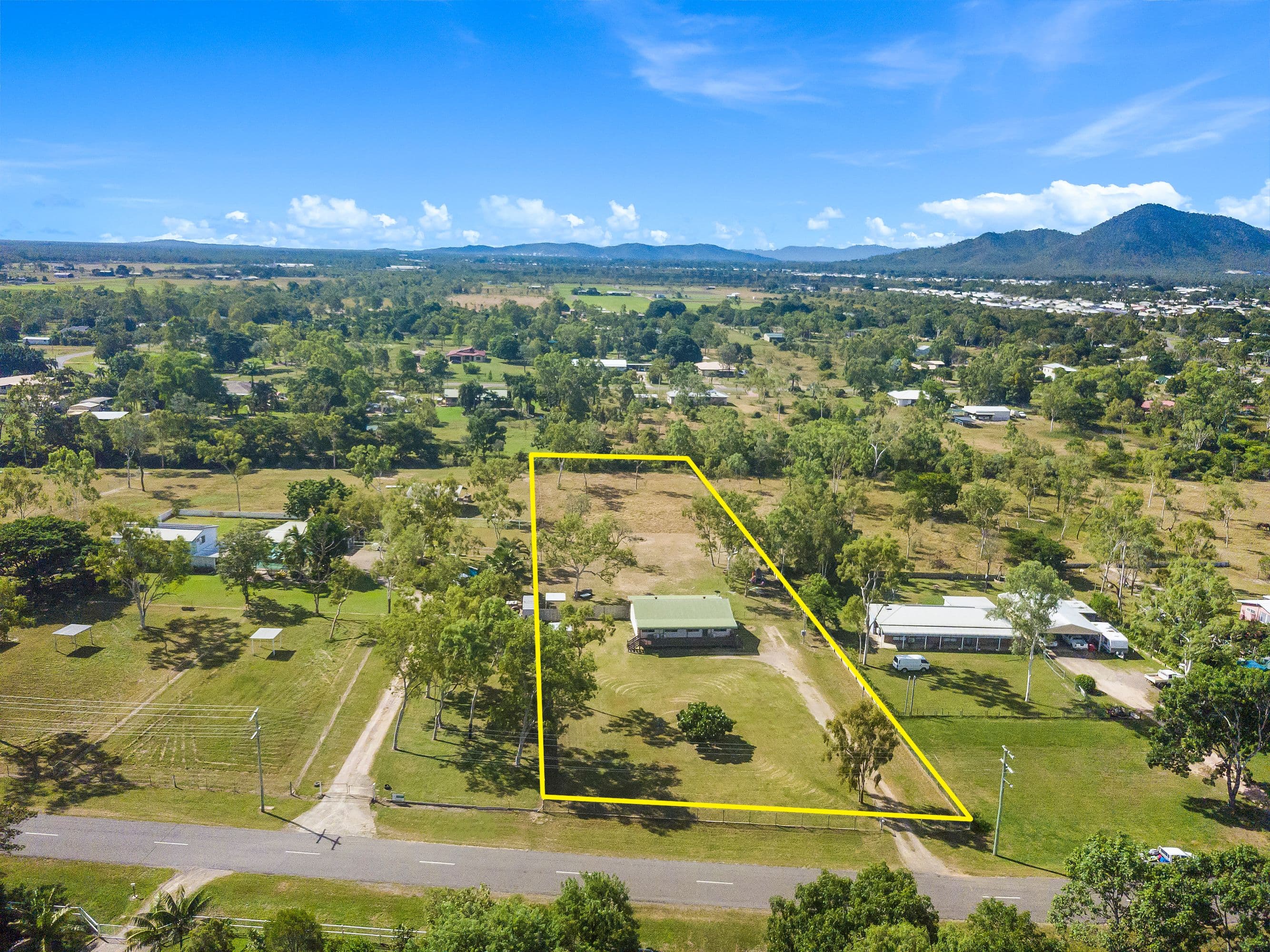 92 Hammond Way, Kelso QLD 4815, Kelso - Thumbnail 3