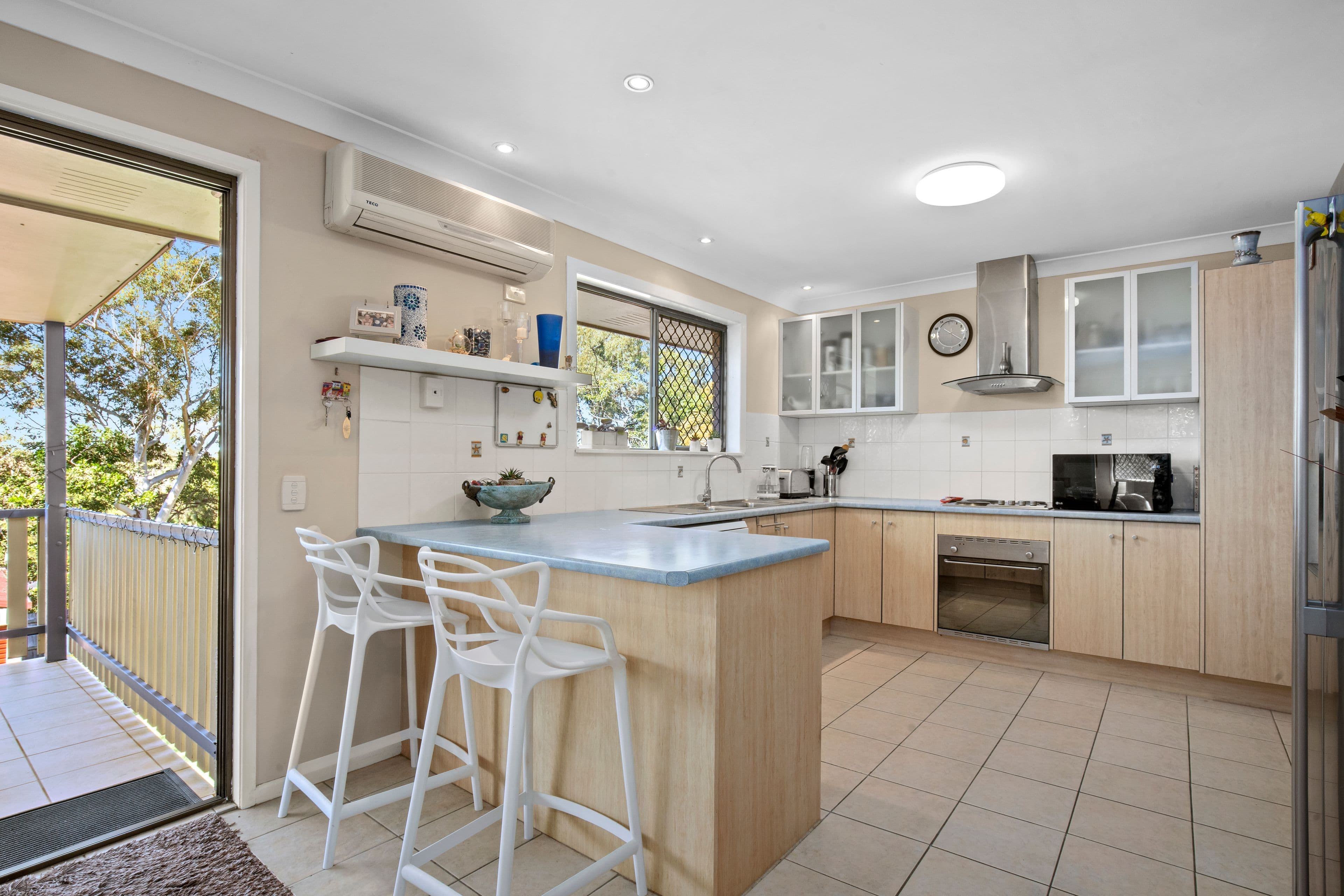 14 Golden Crescent, Southport QLD 4215, Southport - Thumbnail 4