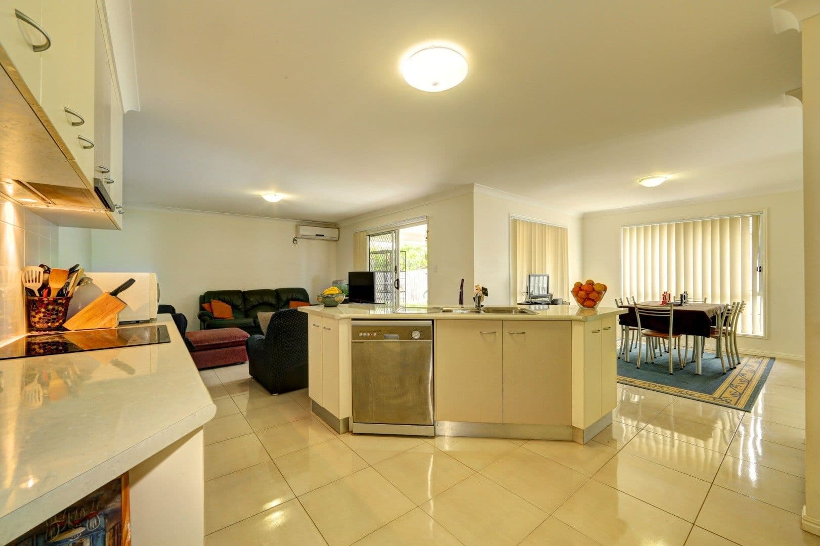 11 Whale Circuit, BARGARA QLD 4670, Bargara - Thumbnail 2