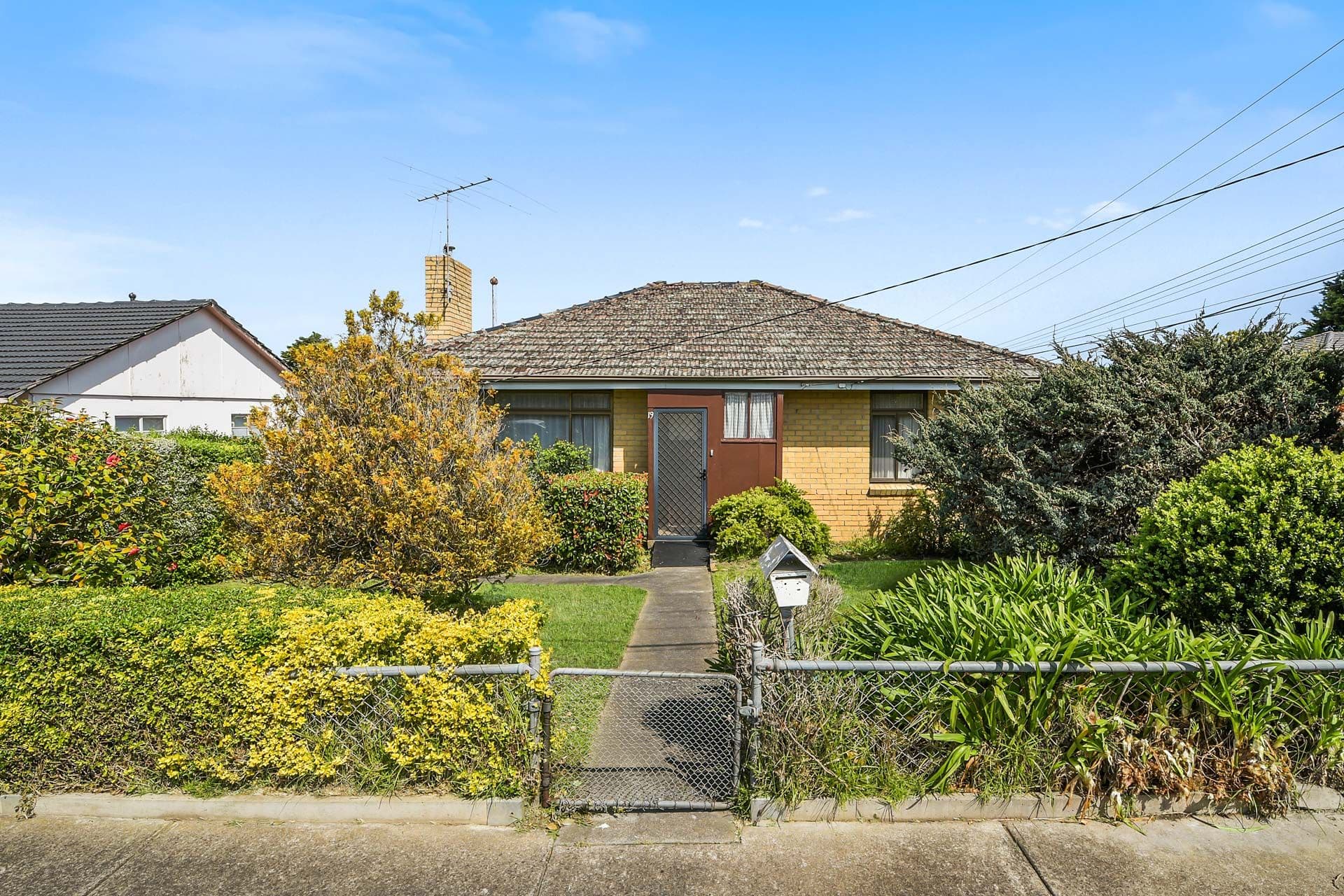 19 Laurel Avenue, Doveton VIC 3177, Doveton - Thumbnail 2