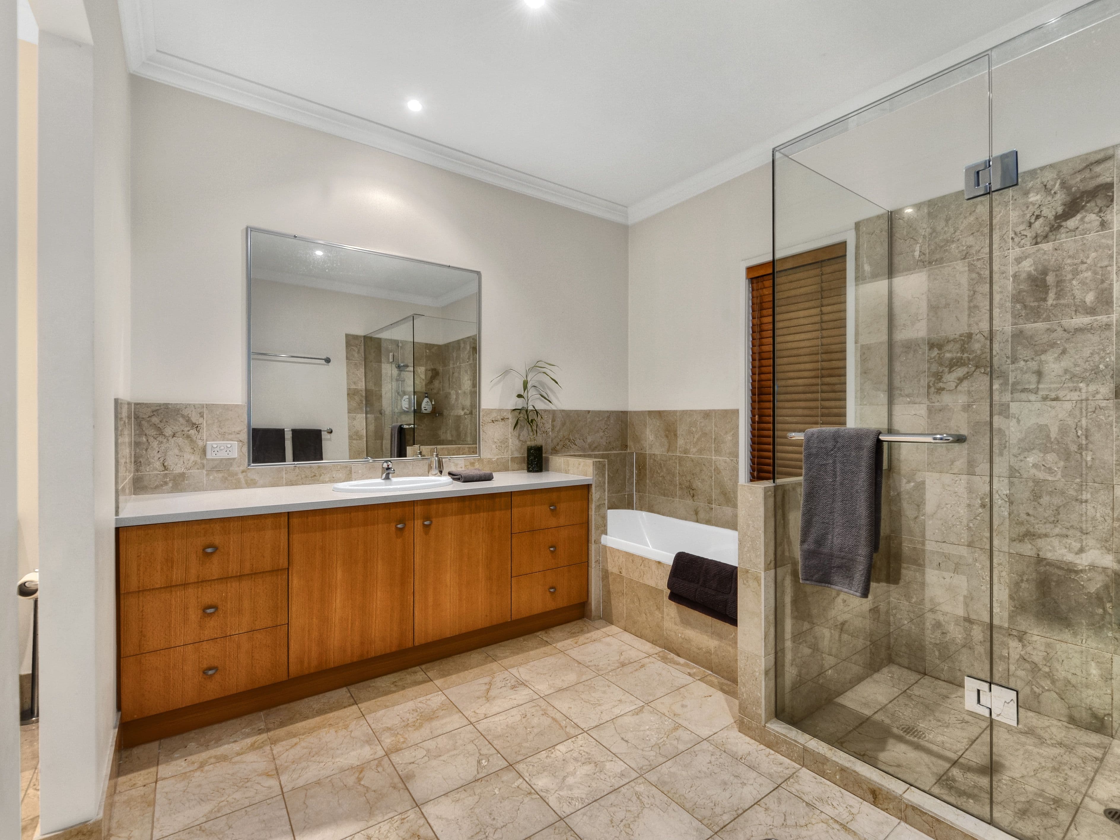 21A Stevens Street, Yeronga QLD 4104, Yeronga - Thumbnail 7