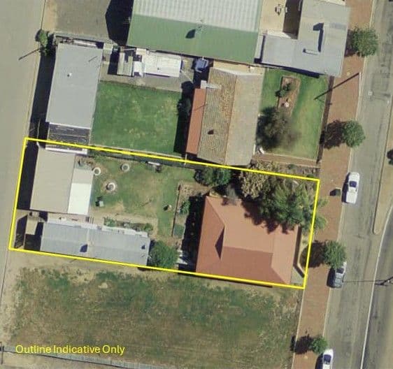 15 Carrrington Street, Darlington Point NSW 2706, Darlington Point - Thumbnail 2