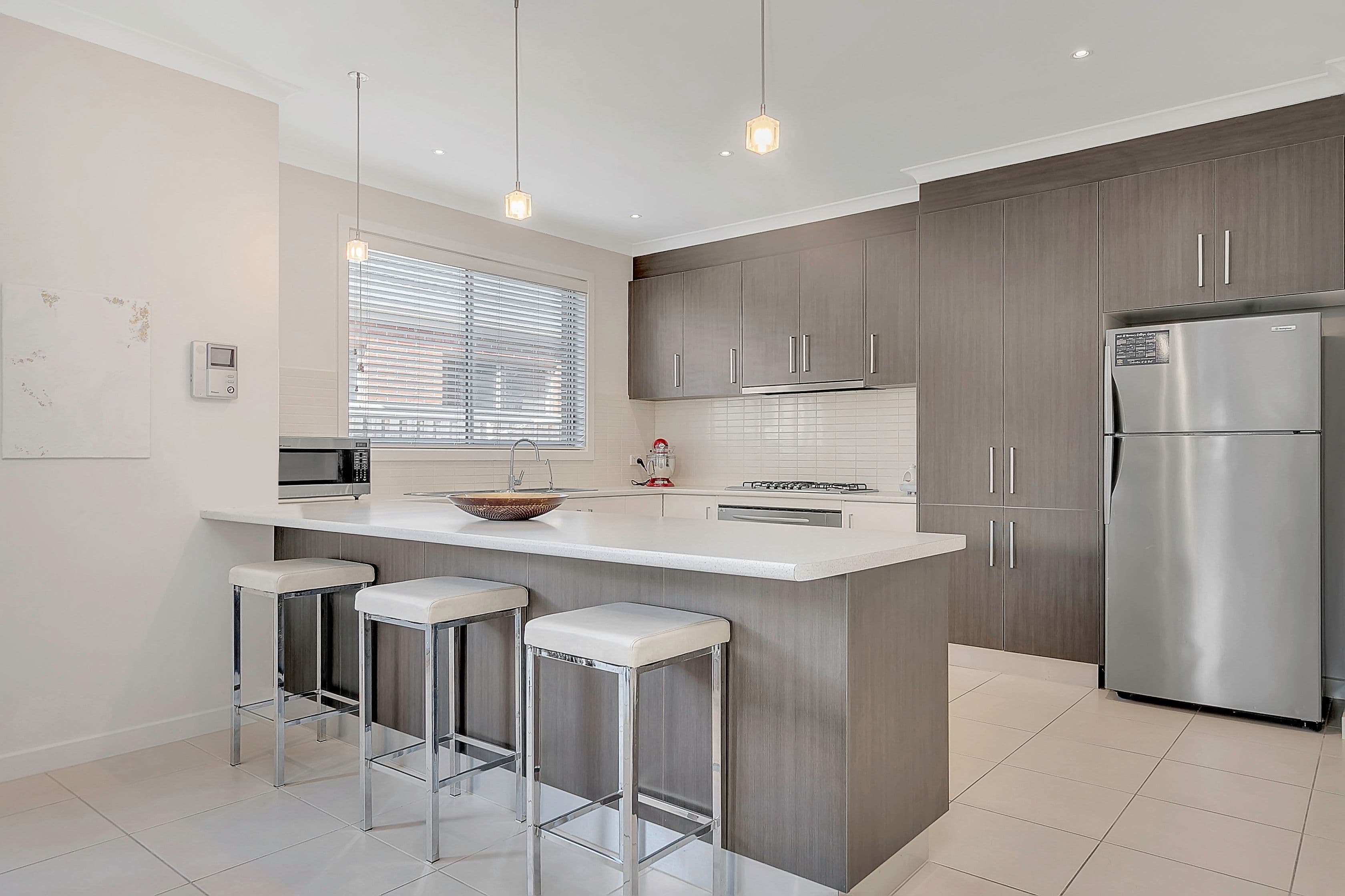 6 Torresdale Road, South Morang VIC 3752, South Morang - Thumbnail 2
