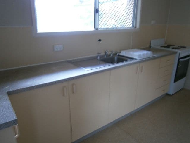 8 Geraghty Street, CECIL PLAINS QLD 4407, Cecil Plains - Thumbnail 3