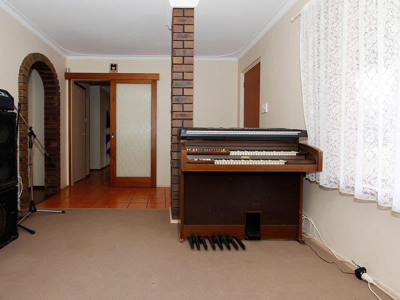 13 Maritana Street, MORLEY WA 6062, Morley - Thumbnail 4