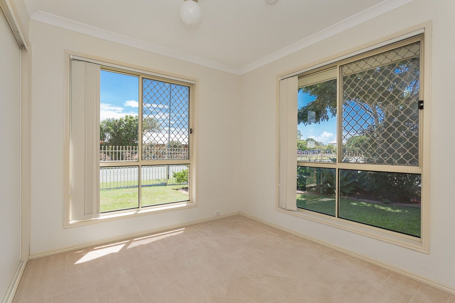 35 Sandwell Crescent, Kippa-Ring QLD 4021, Kippa-Ring - Thumbnail 7