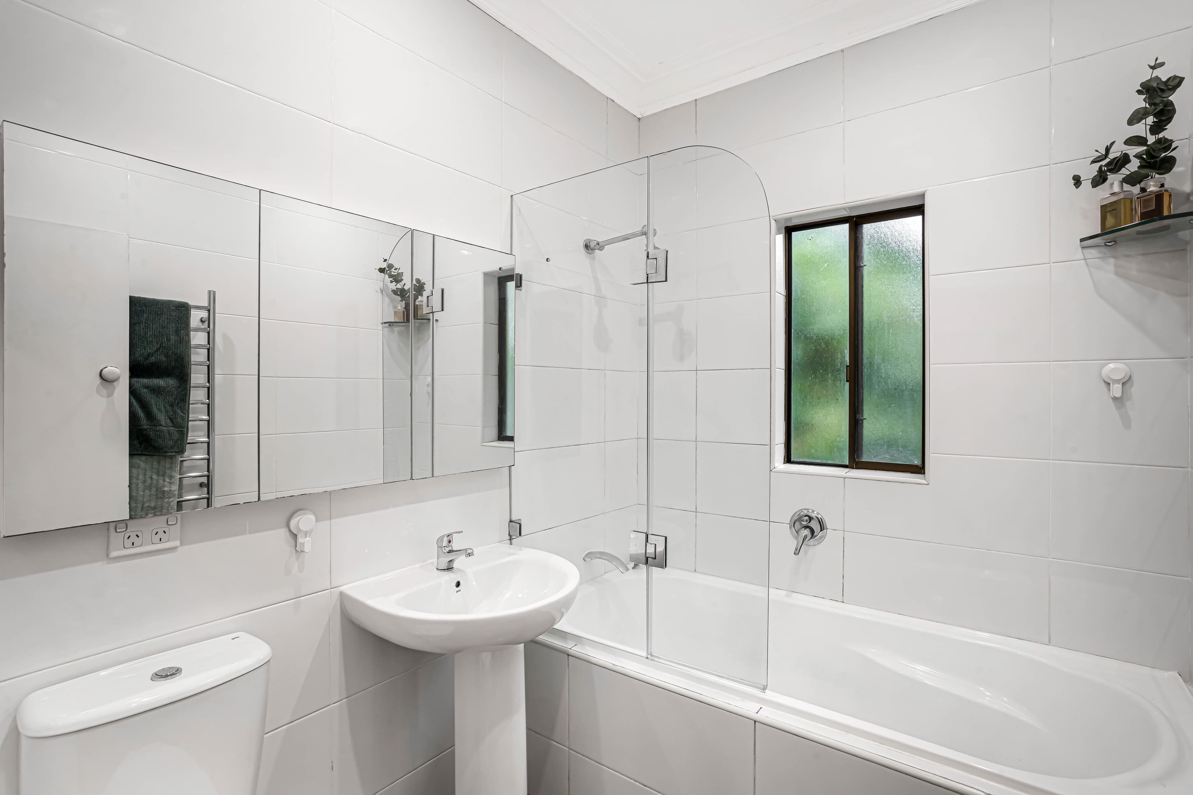19 Livingstone Avenue, Baulkham Hills NSW 2153, Baulkham Hills - Thumbnail 2