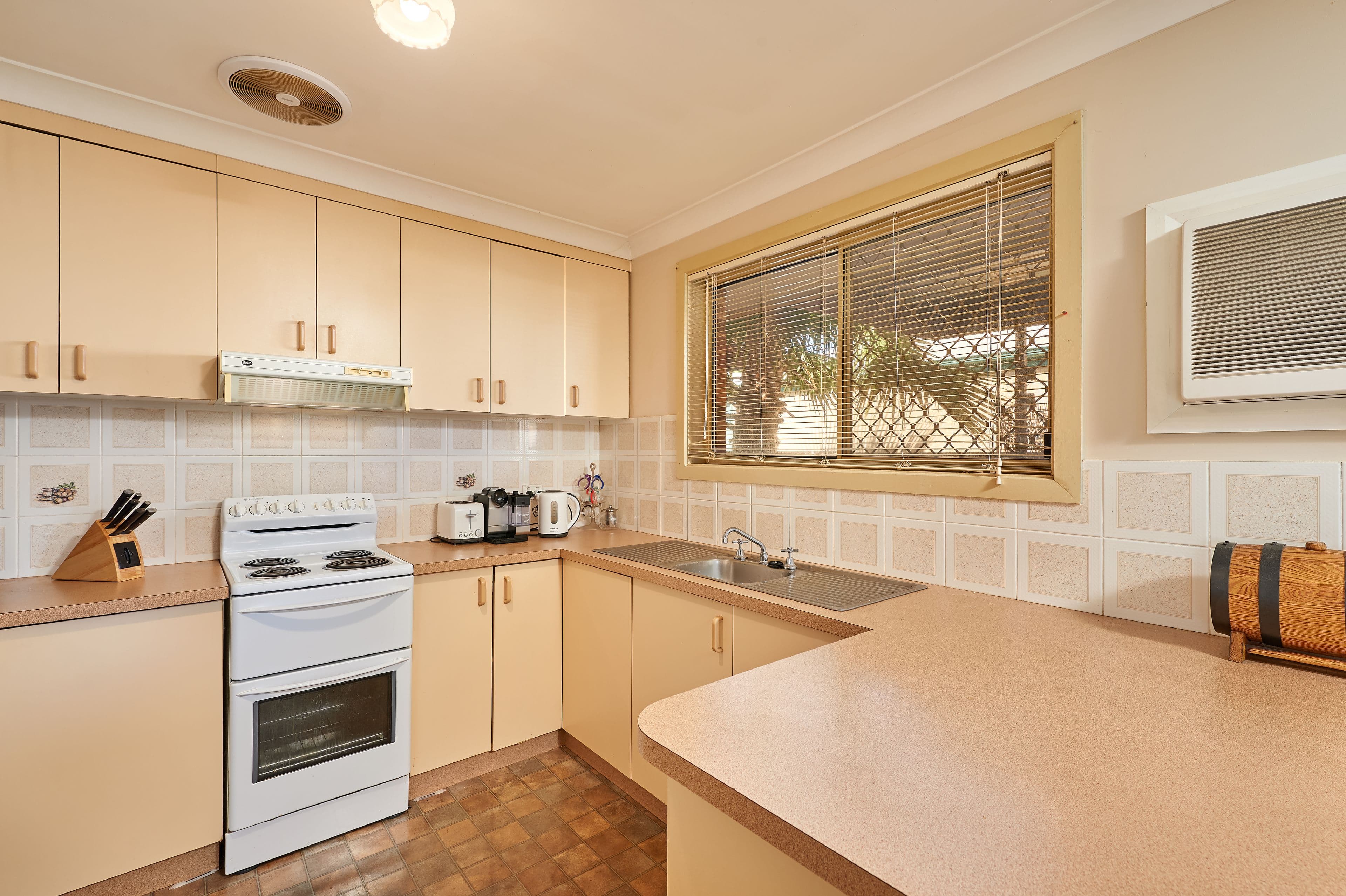 46 Travers Street, Wagga Wagga NSW 2650, Wagga Wagga - Thumbnail 2