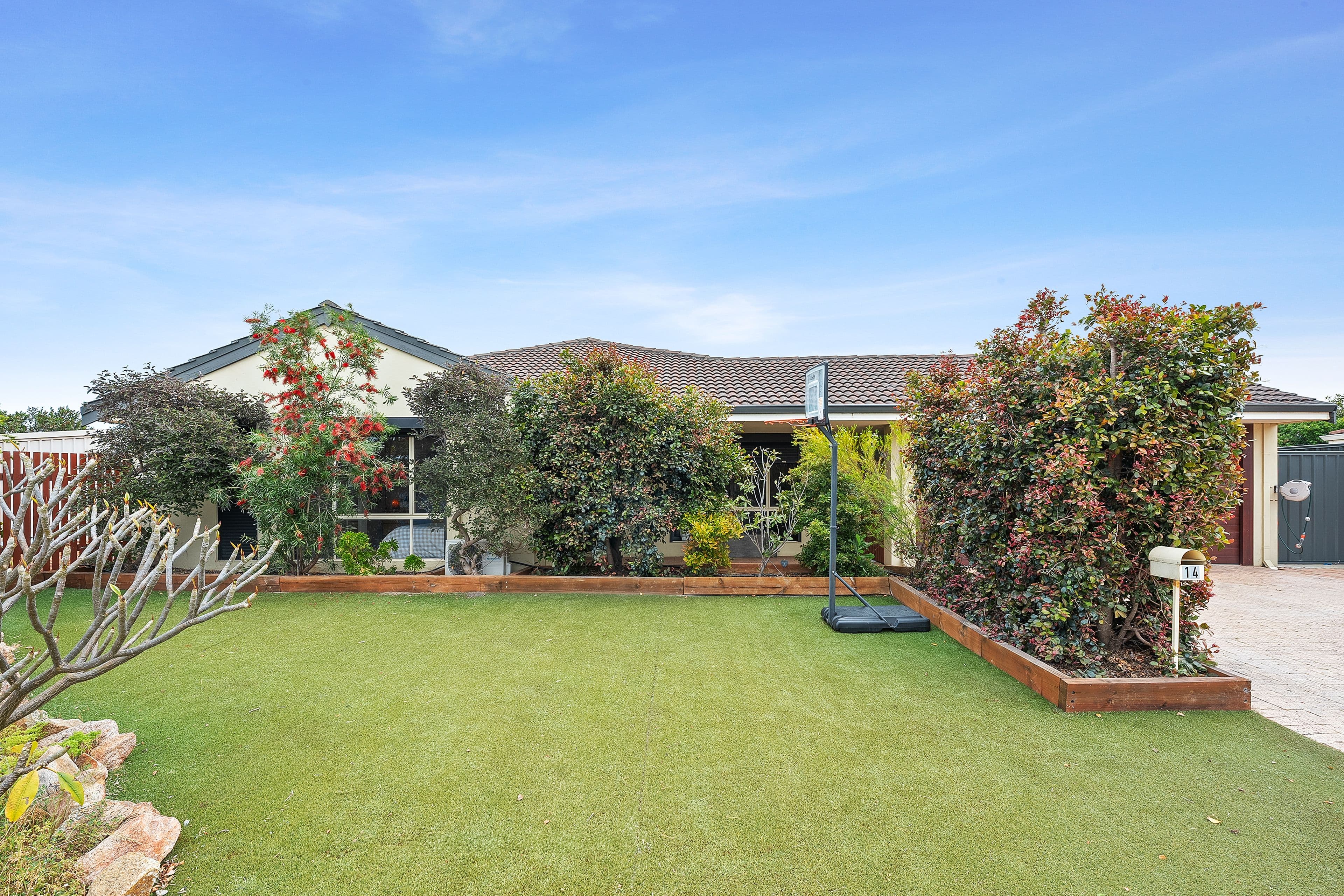 14 Darwin Place, Warnbro WA 6169, Warnbro - Thumbnail 2