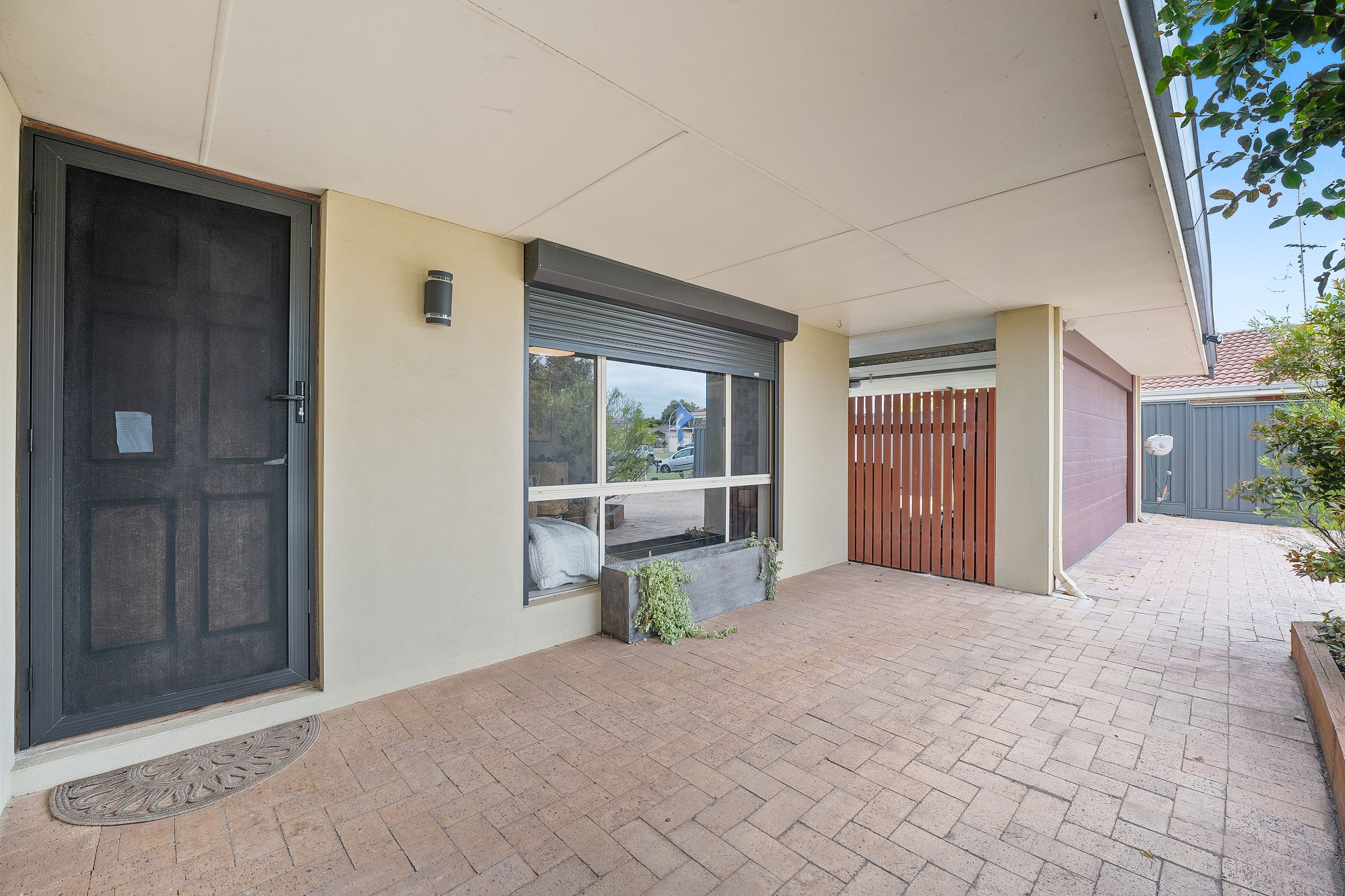 14 Darwin Place, Warnbro WA 6169, Warnbro - Thumbnail 3