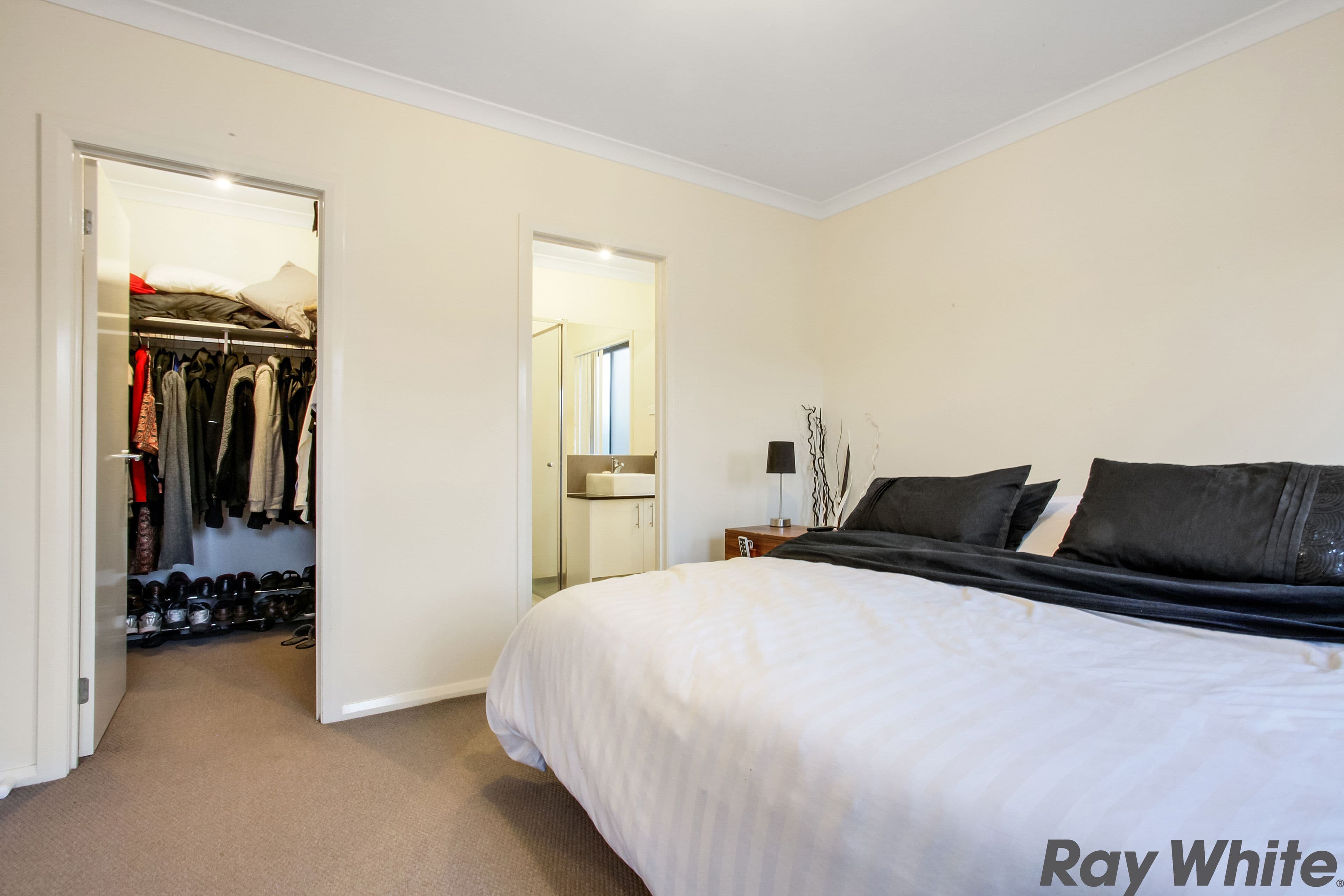 78 Victorking Drive, Point Cook VIC 3030, Point Cook - Thumbnail 3