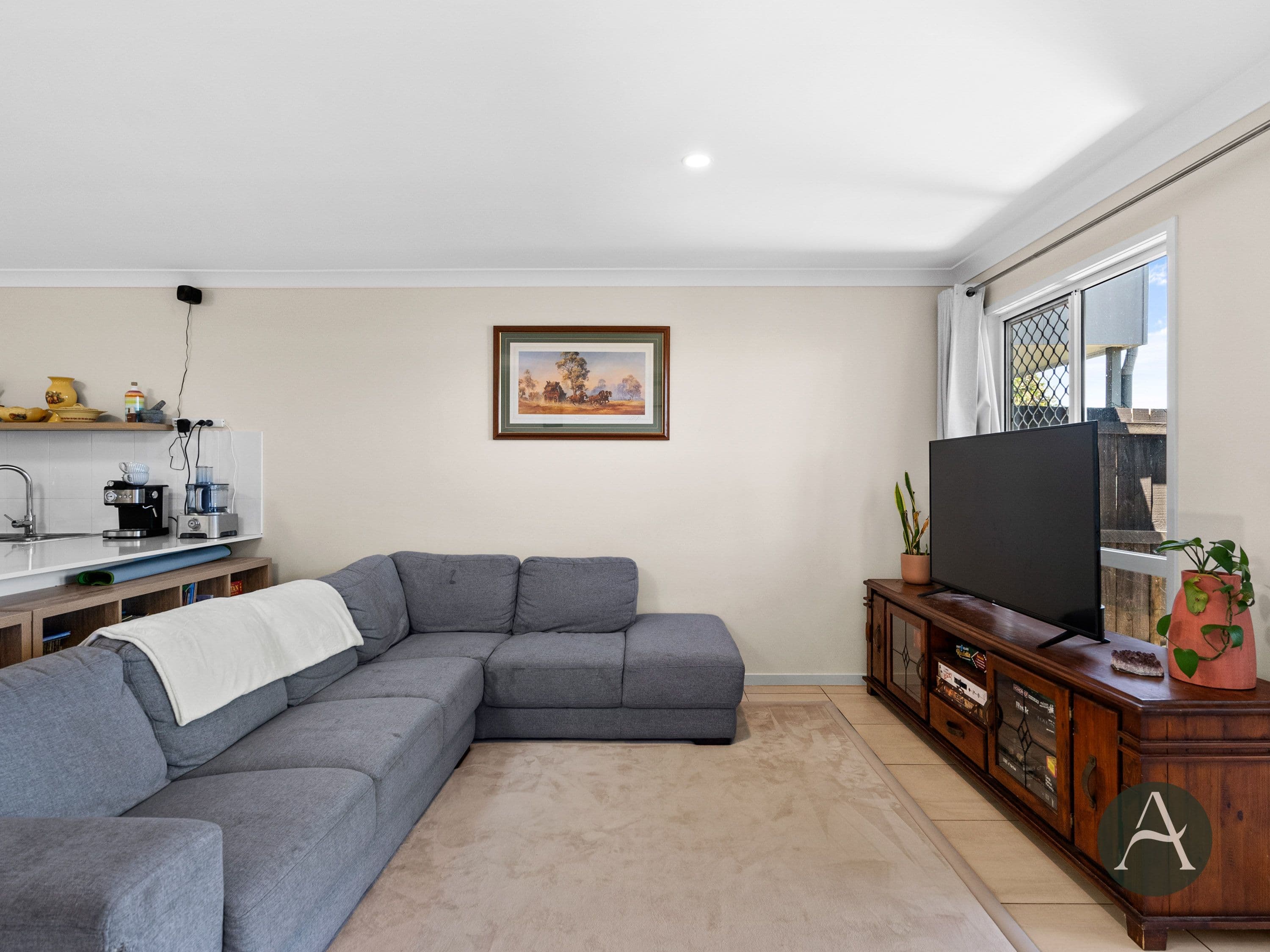 8 Larcom Crescent, Redbank Plains QLD 4301, Redbank Plains - Thumbnail 7