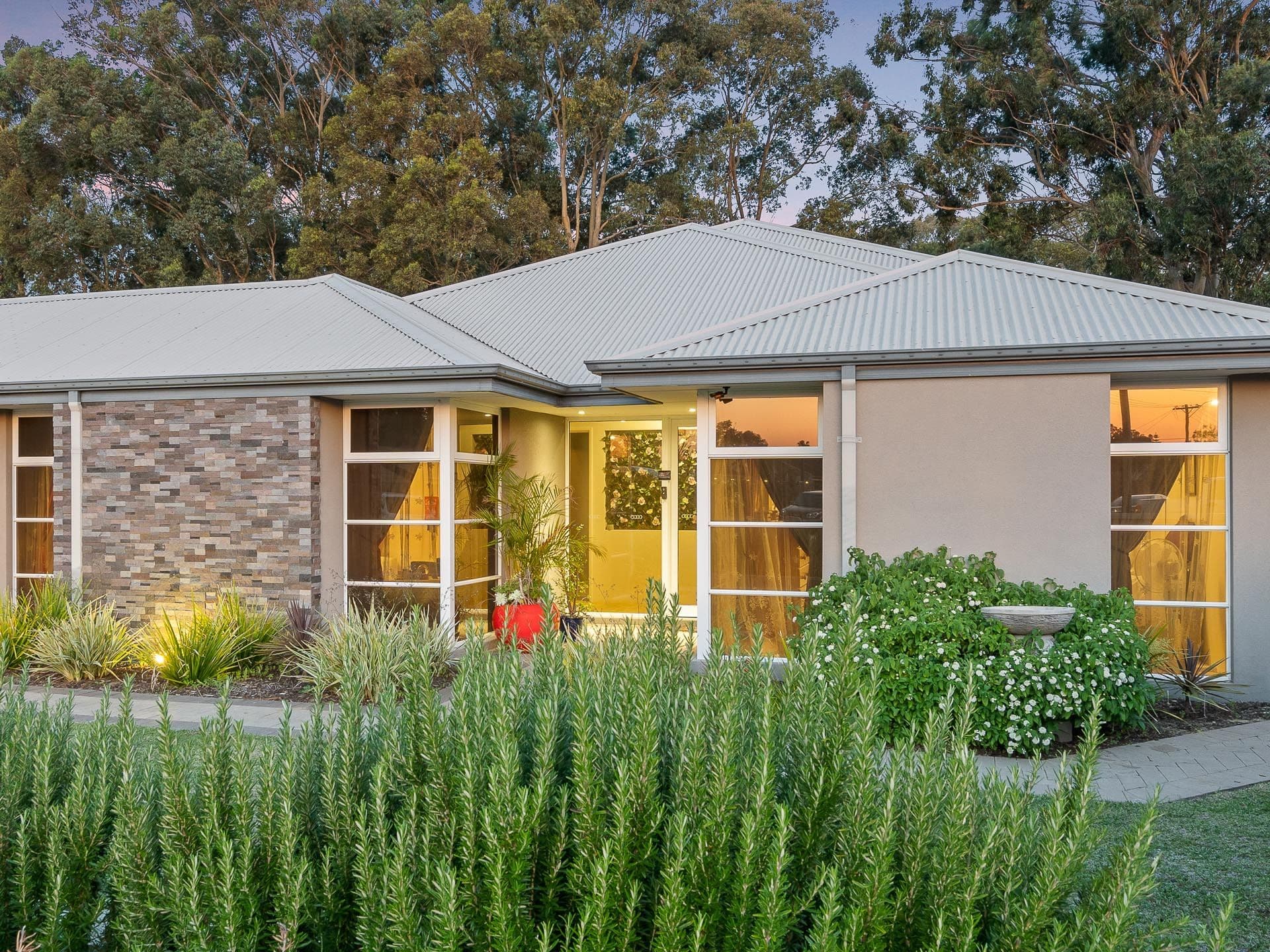 30 Richards Crescent, Craigie WA 6025, Craigie - Thumbnail 2