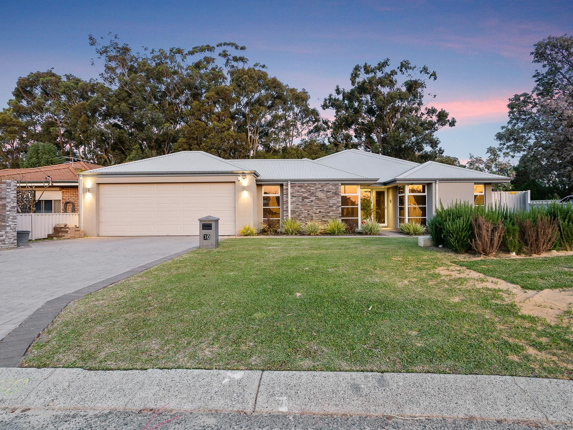 30 Richards Crescent, Craigie WA 6025, Craigie - Thumbnail 3