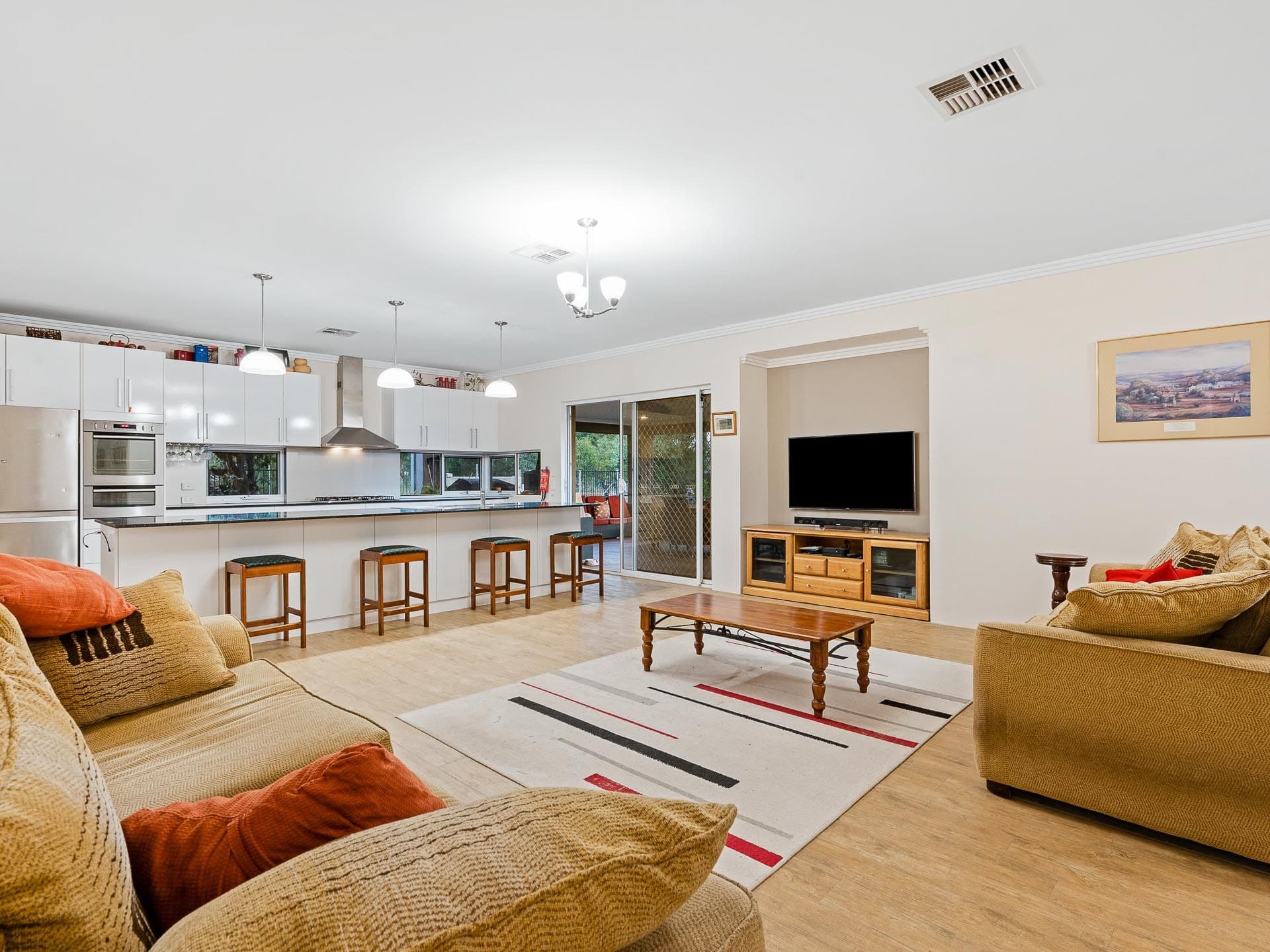 30 Richards Crescent, Craigie WA 6025, Craigie - Thumbnail 4