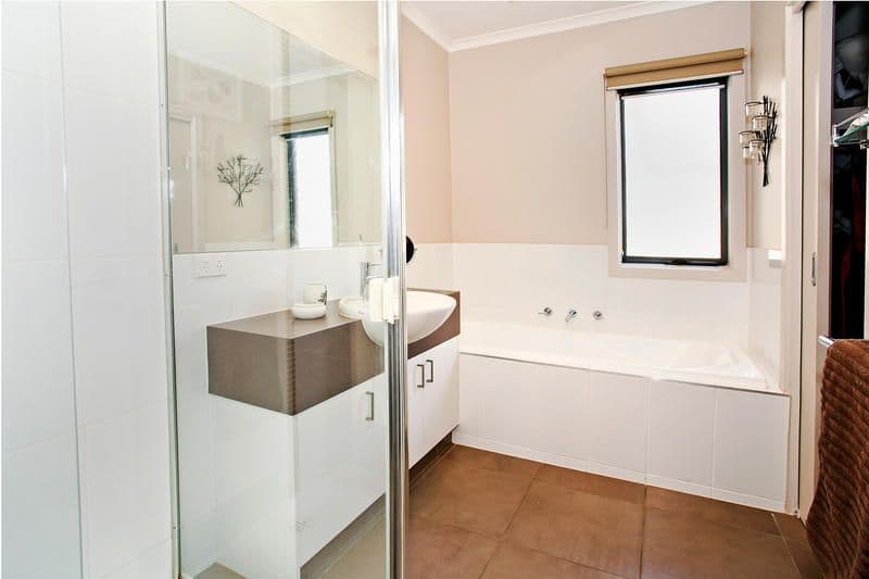 10 Herbert Street, BELMONT VIC 3216, Belmont - Thumbnail 8