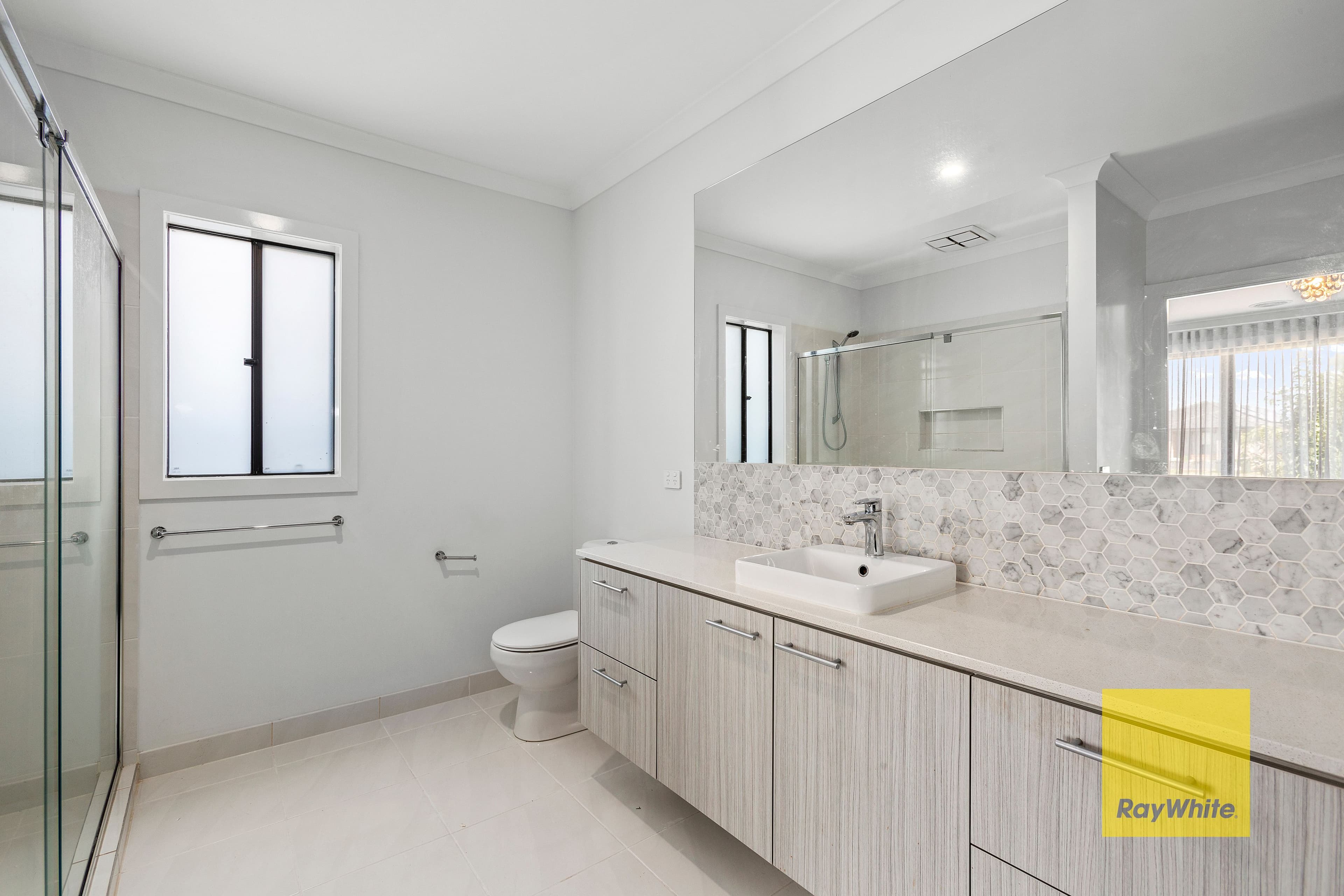 35 Naughtin Circuit, CHARLEMONT VIC 3217, Charlemont - Thumbnail 3