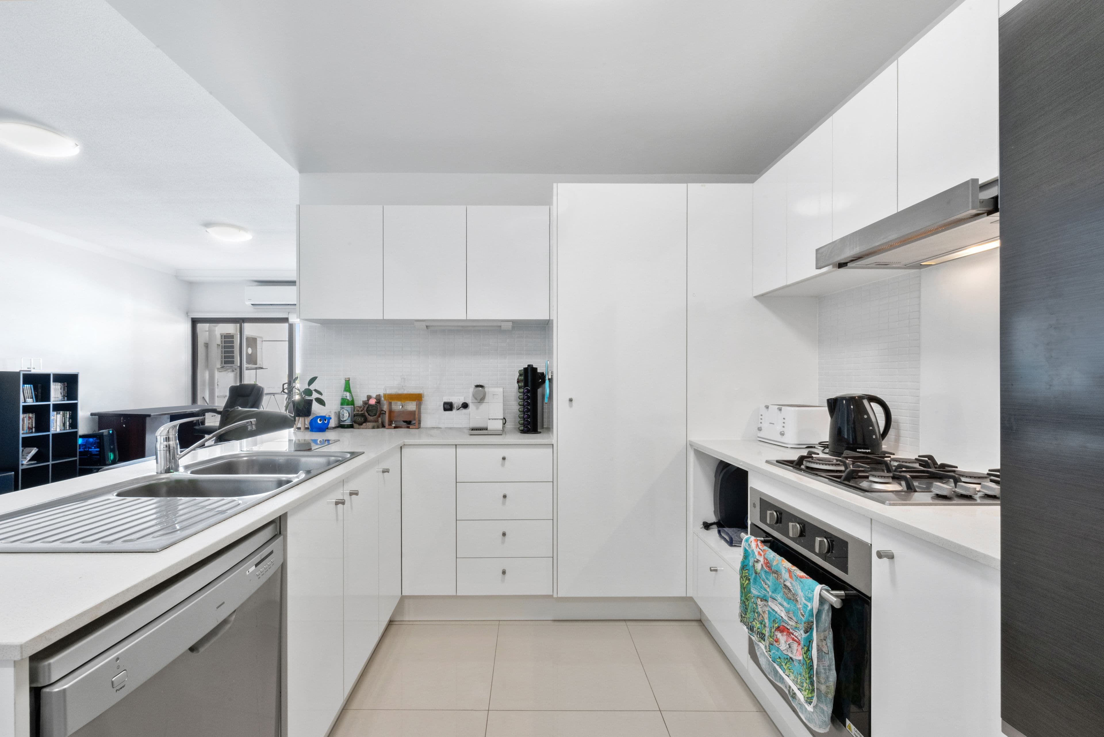 19 Playfield Street, Chermside QLD 4032, Chermside - Thumbnail 5