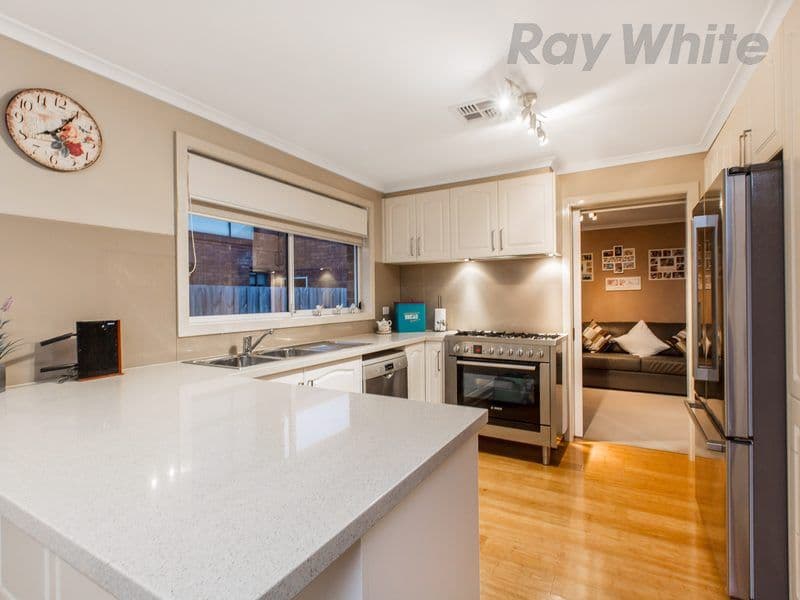 24 Sutherland Avenue, Aspendale Gardens VIC 3195, Aspendale Gardens - Thumbnail 4