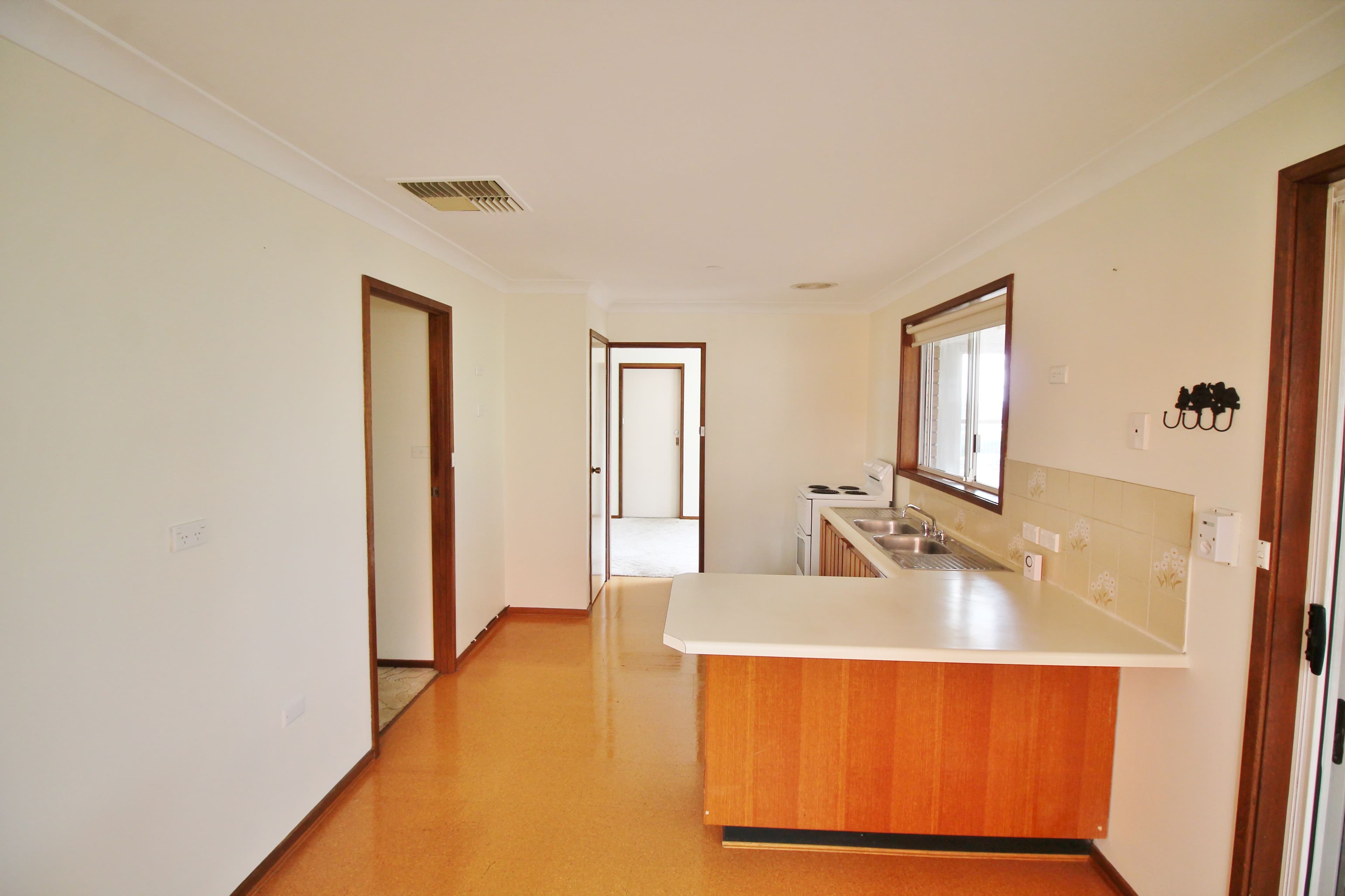 13 Barwang Street, Young NSW 2594, Young - Thumbnail 4