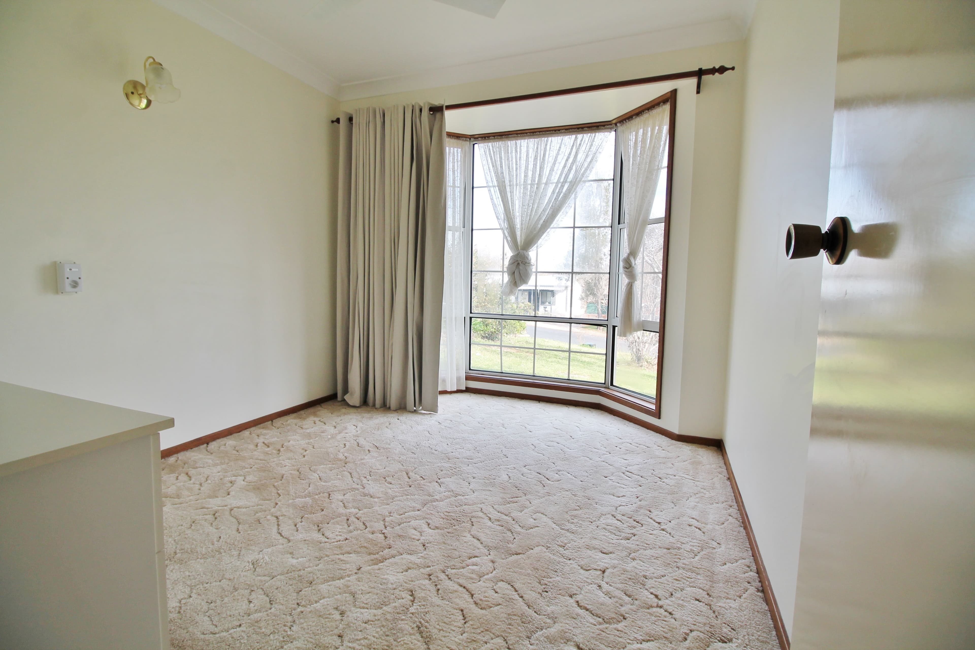 13 Barwang Street, Young NSW 2594, Young - Thumbnail 8