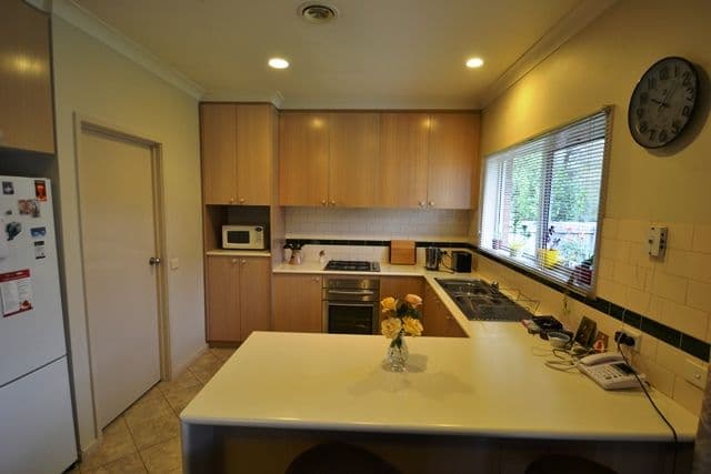 30 Park Street, Seymour VIC 3660, Seymour - Thumbnail 4