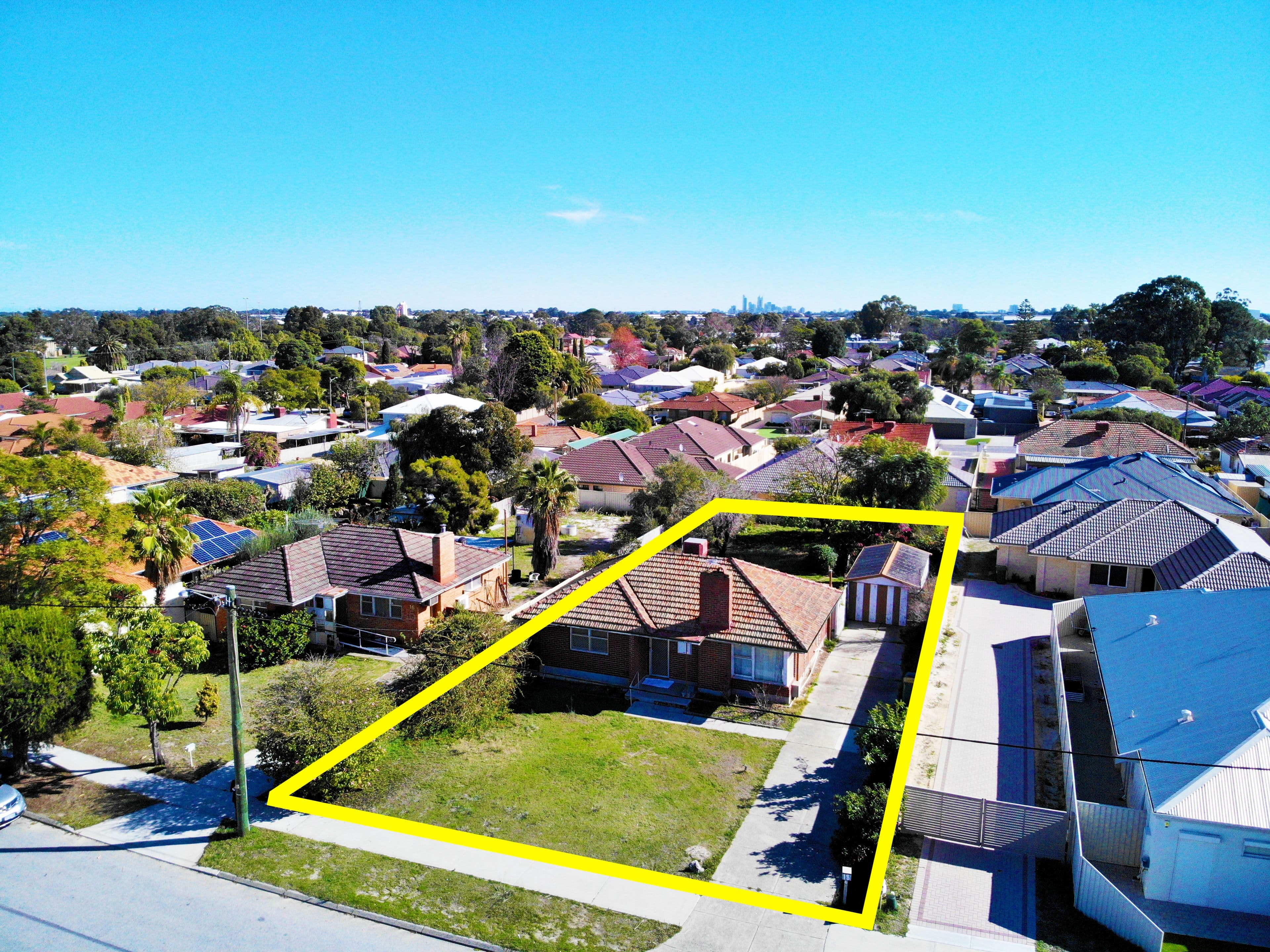 18 Donaldson Street, Queens Park WA 6107, Queens Park - Image 1