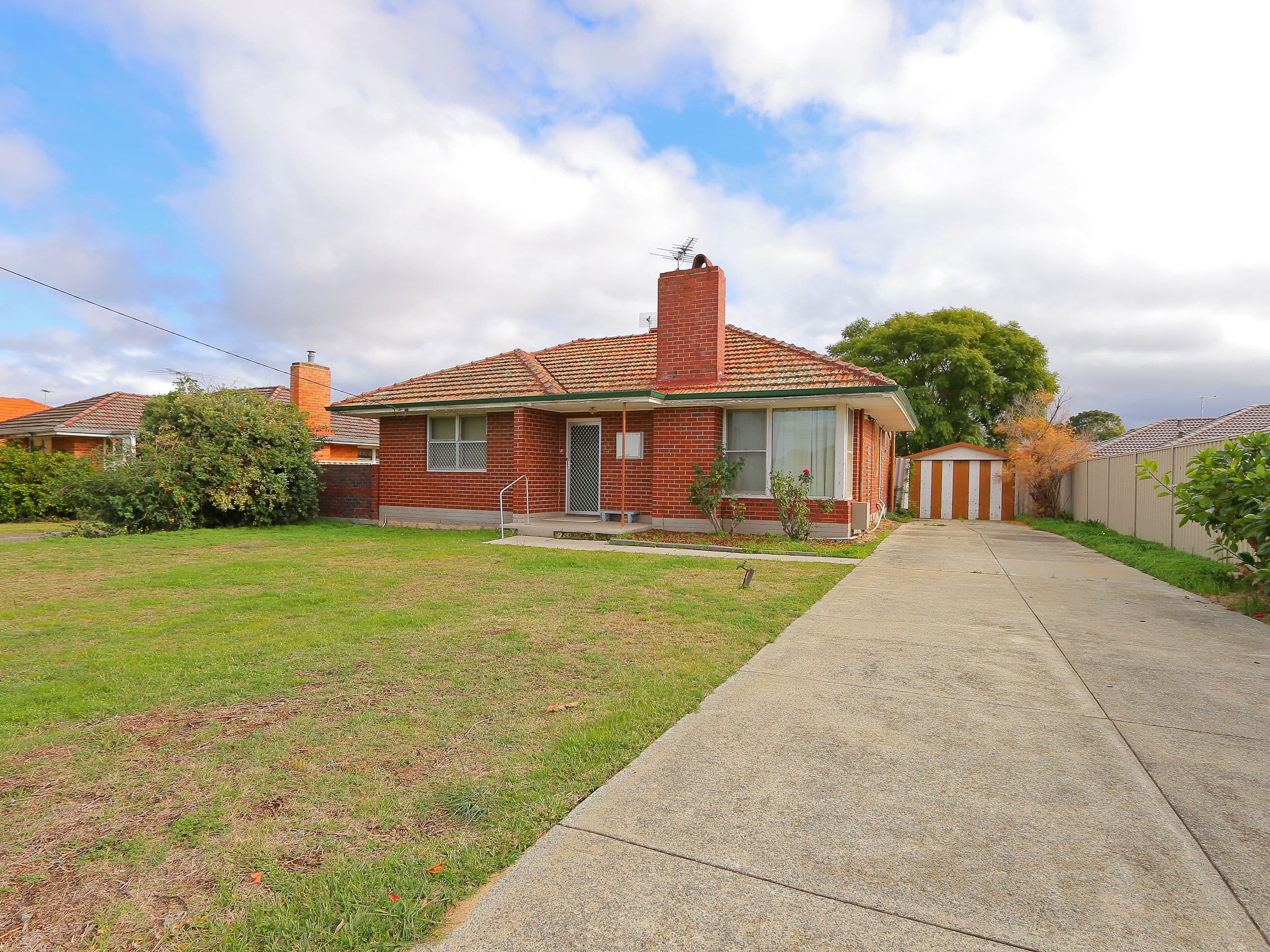 18 Donaldson Street, Queens Park WA 6107, Queens Park - Thumbnail 3