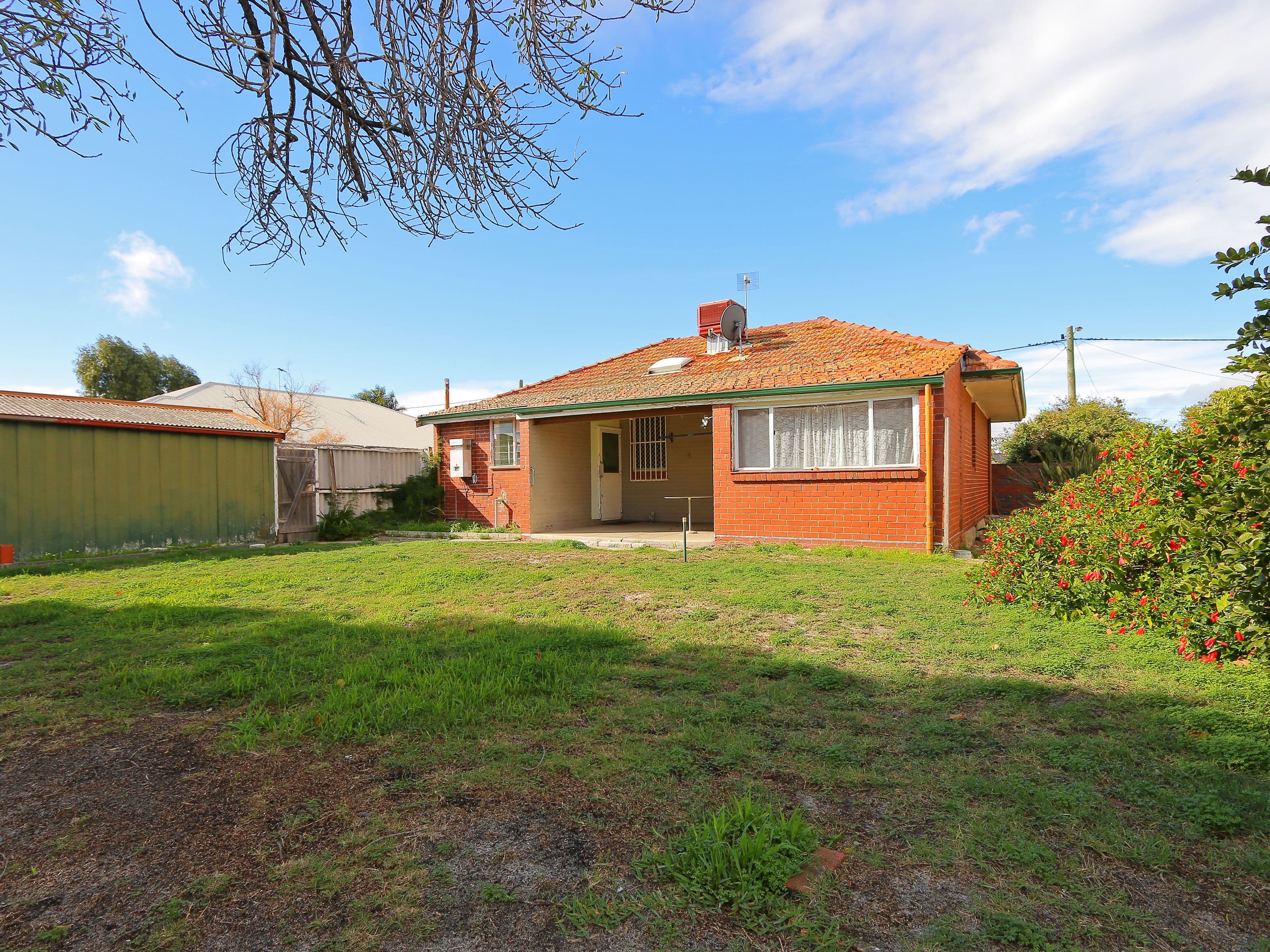 18 Donaldson Street, Queens Park WA 6107, Queens Park - Thumbnail 5