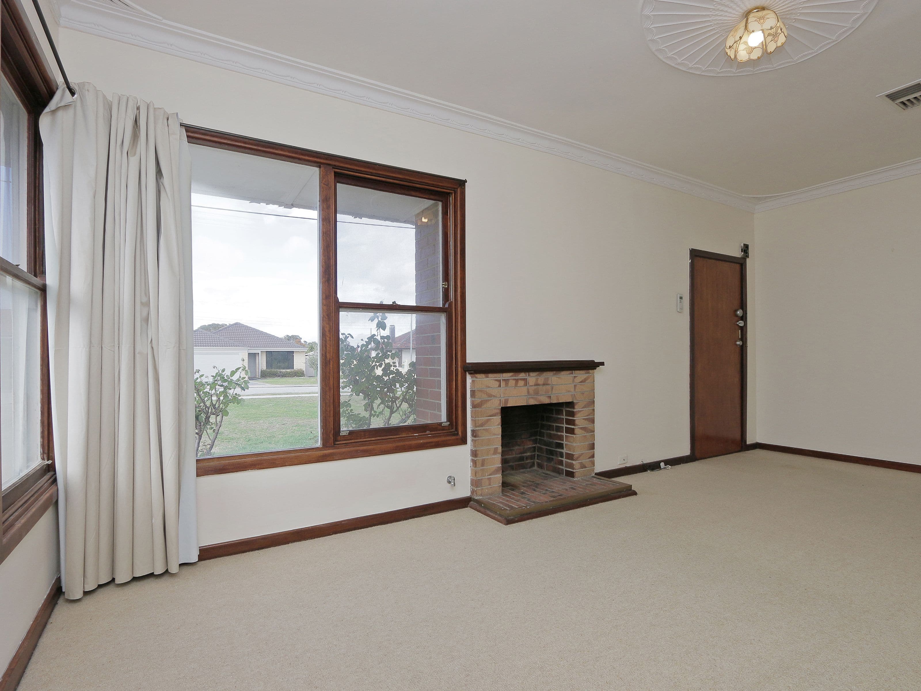 18 Donaldson Street, Queens Park WA 6107, Queens Park - Thumbnail 8