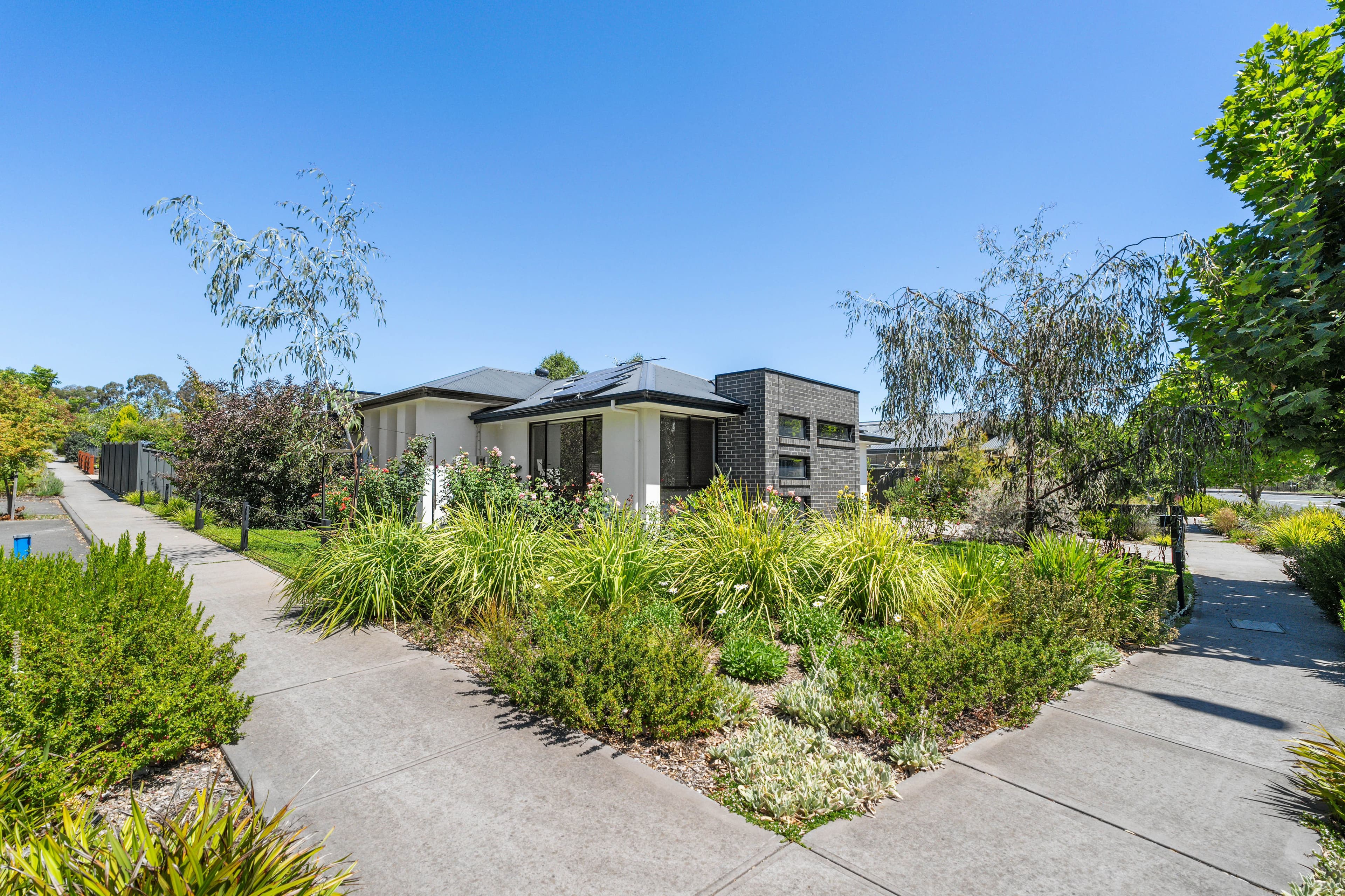 27 Newenham Parade, Mount Barker SA 5251, Mount Barker - Image 1