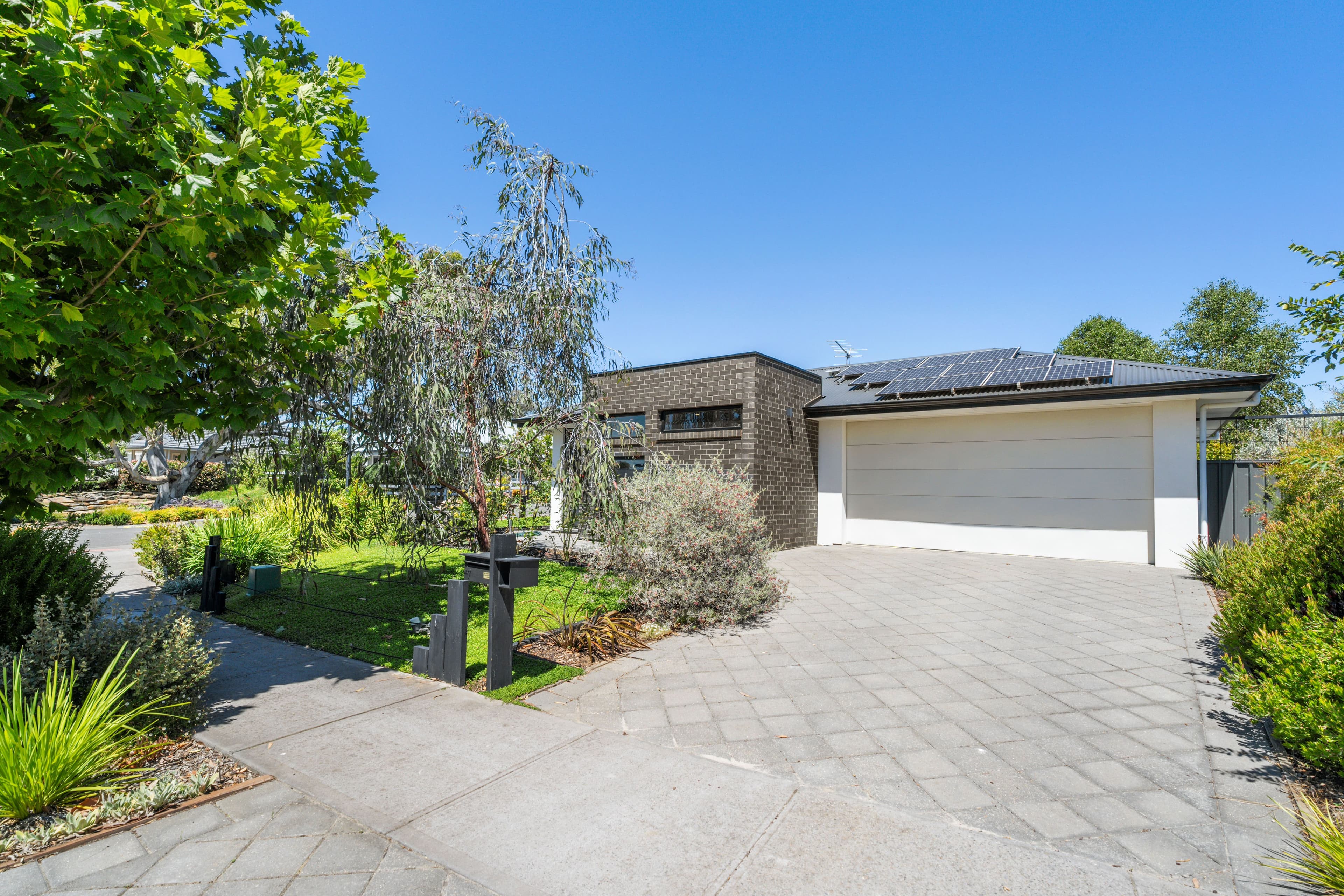 27 Newenham Parade, Mount Barker SA 5251, Mount Barker - Thumbnail 2
