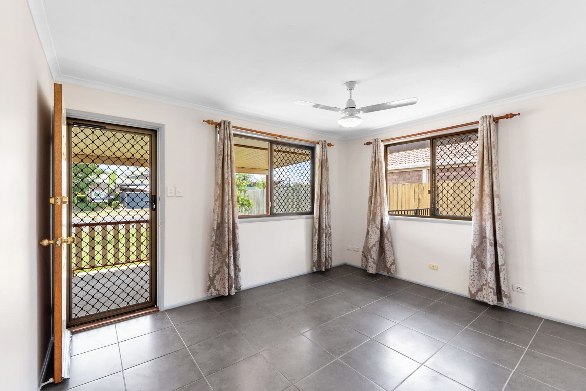 33 Jubilee Street, Caboolture QLD 4510, Caboolture - Thumbnail 2