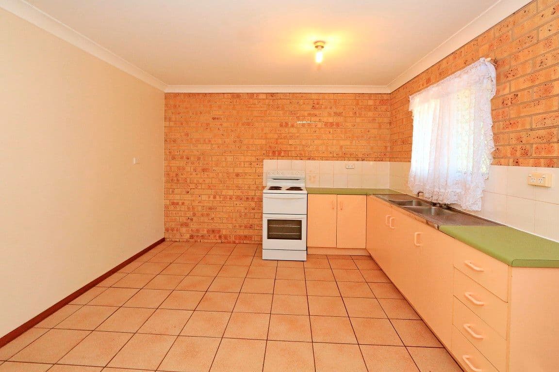 1 Schofield Street, The Range QLD 4700, The Range - Thumbnail 3