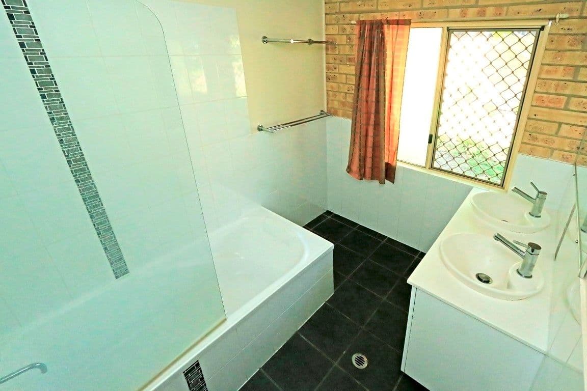 1 Schofield Street, The Range QLD 4700, The Range - Thumbnail 4