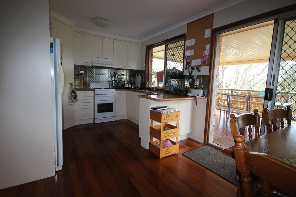 33 Langlo Street, Riverhills QLD 4074, Riverhills - Thumbnail 3
