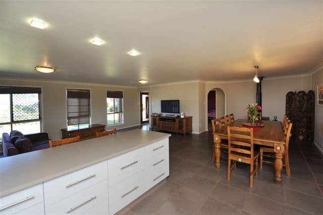 22 Schloss Court, WESTBROOK QLD 4350, Westbrook - Thumbnail 3