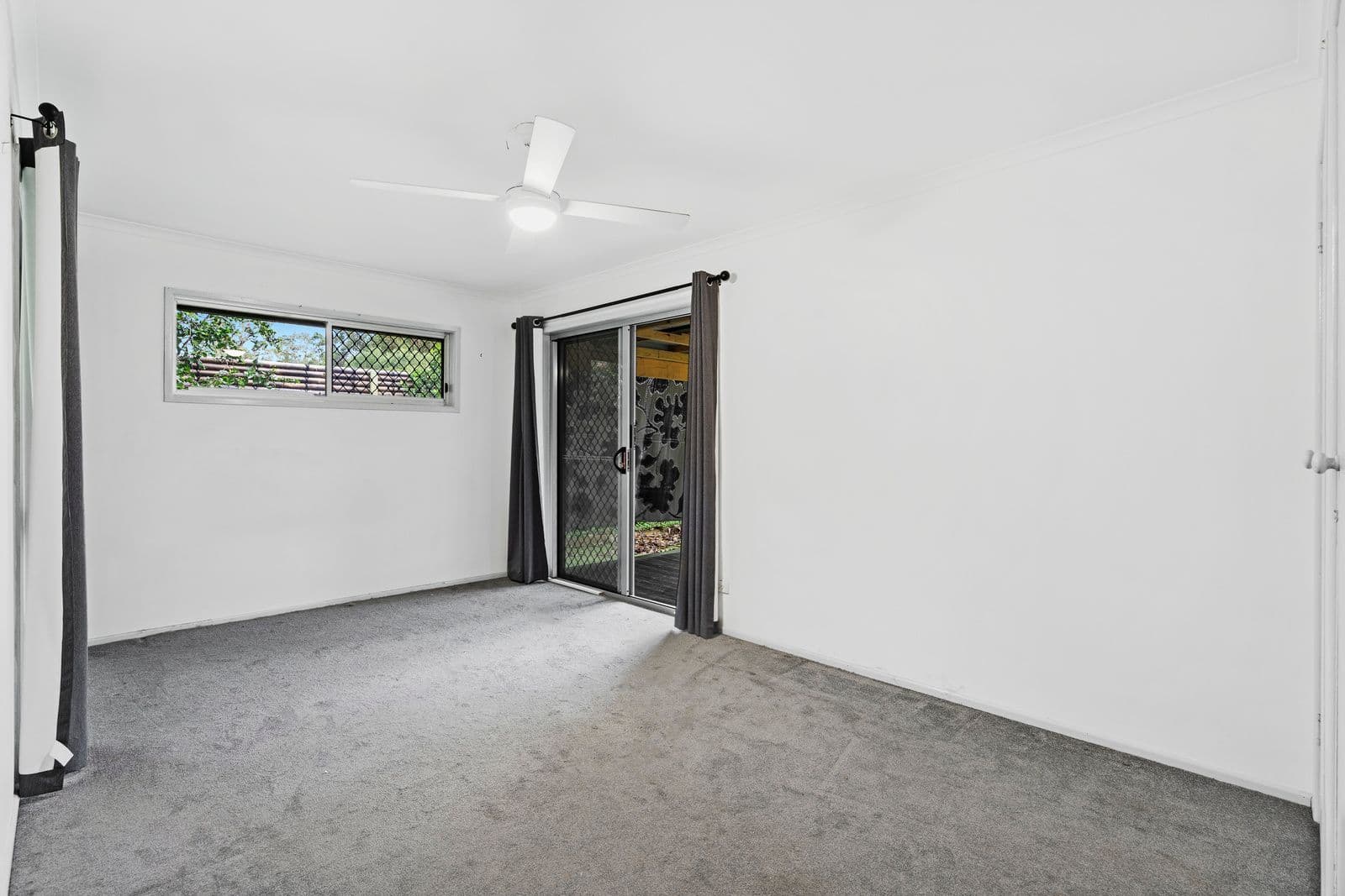 51 Deagon Drive, Runaway Bay QLD 4216, Runaway Bay - Thumbnail 4