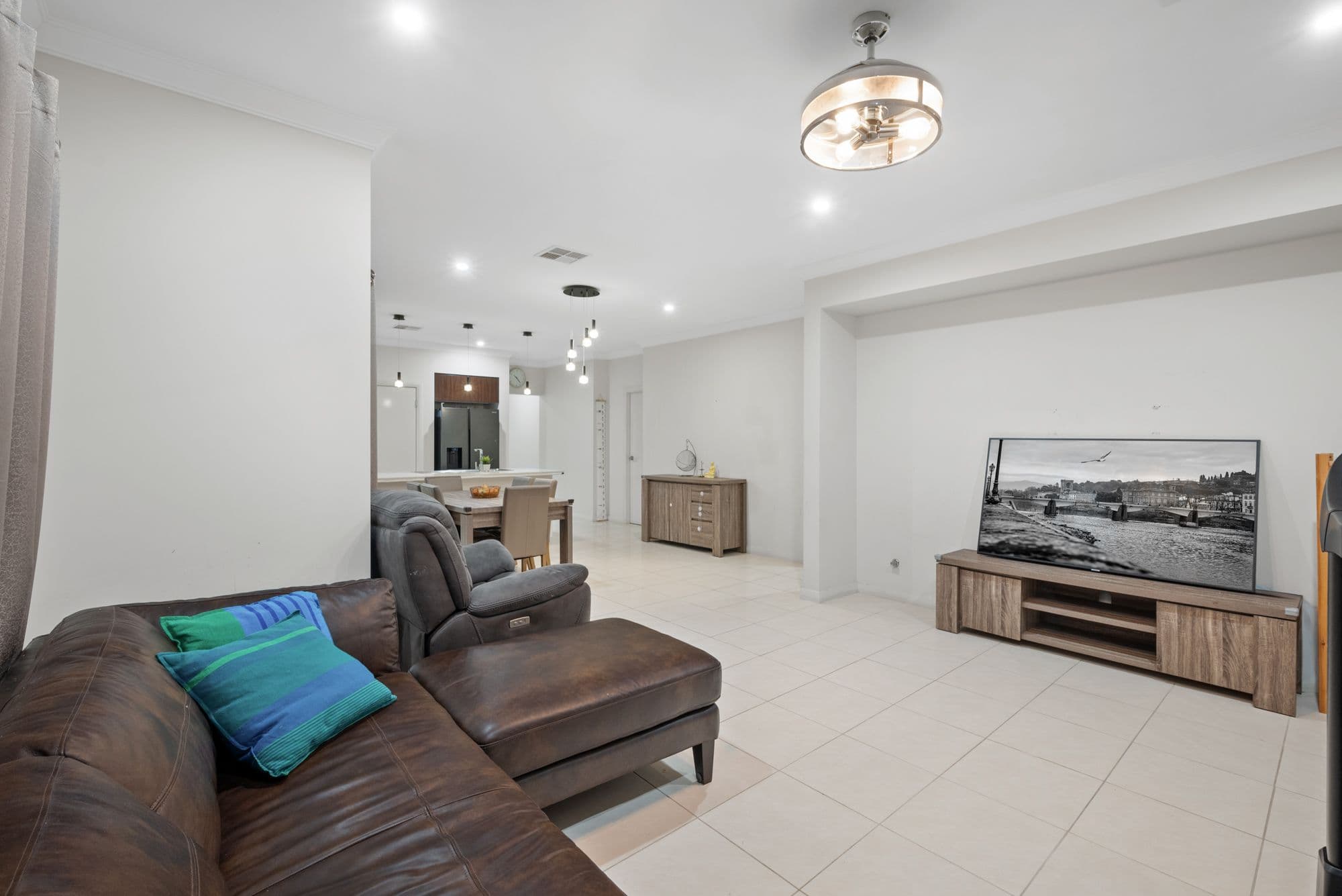 28 Brunton Place, St Helens Park NSW 2560, St Helens Park - Thumbnail 2