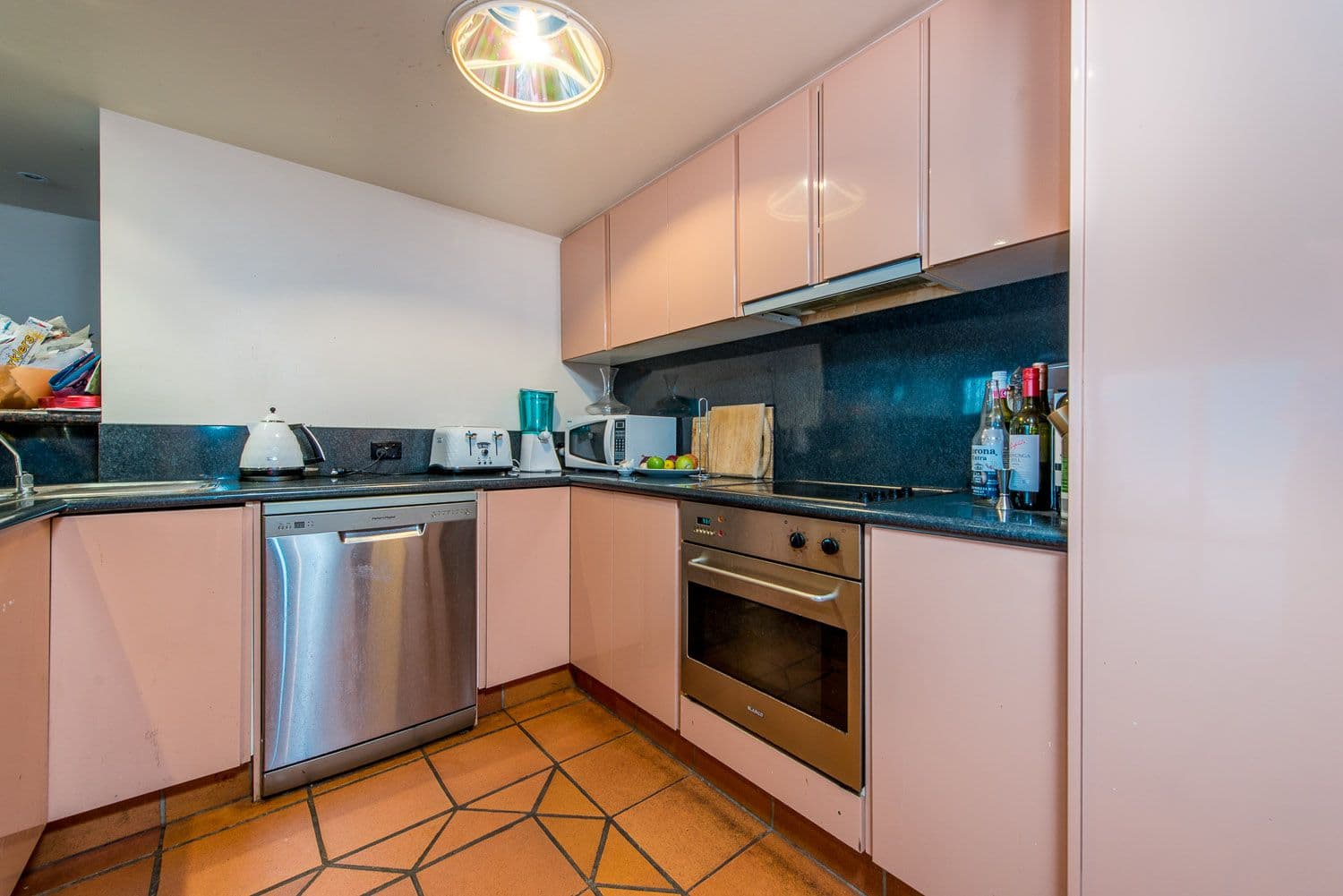 60 Messines Crescent, Miami QLD 4220, Miami - Thumbnail 4