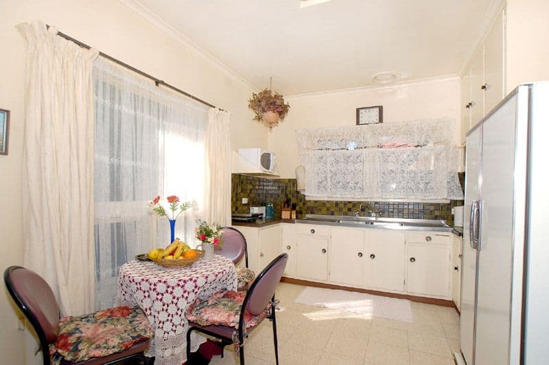 10 Barnett Grove, Noble Park VIC 3174, Noble Park - Thumbnail 3