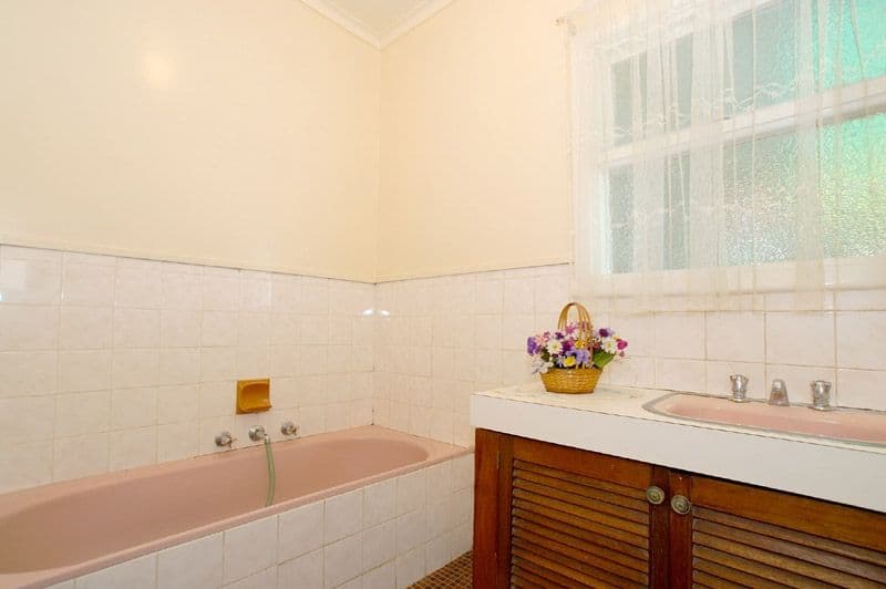 10 Barnett Grove, Noble Park VIC 3174, Noble Park - Thumbnail 4