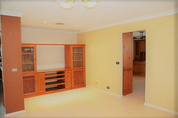 1 Sandalwood Close, Casula - Thumbnail 4