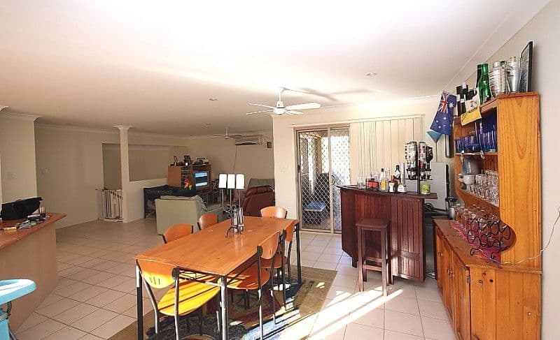 9 Respall Way, ARUNDEL QLD 4214, Arundel - Thumbnail 3