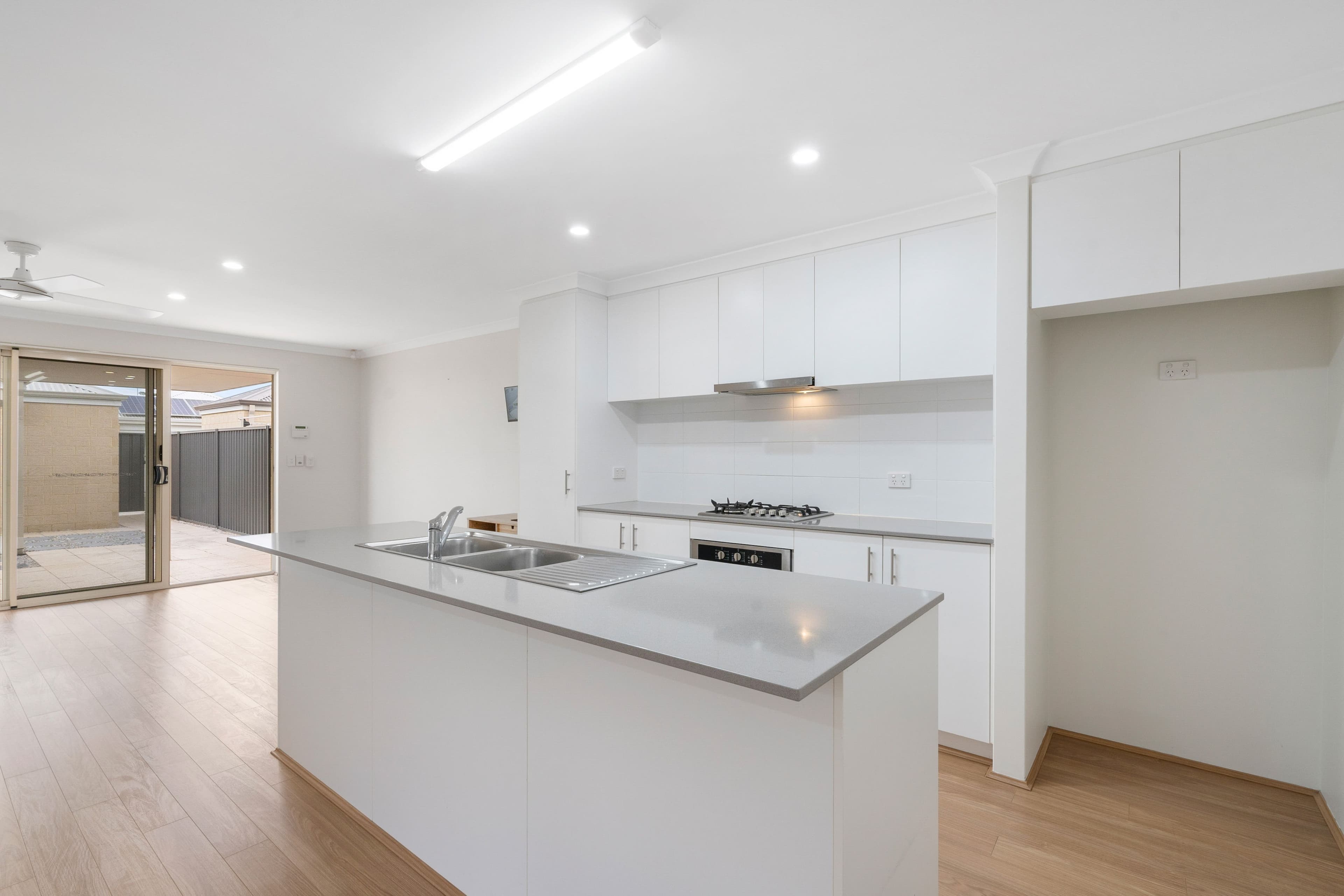 5 Legacy Lane, Girrawheen WA 6064, Girrawheen - Thumbnail 8
