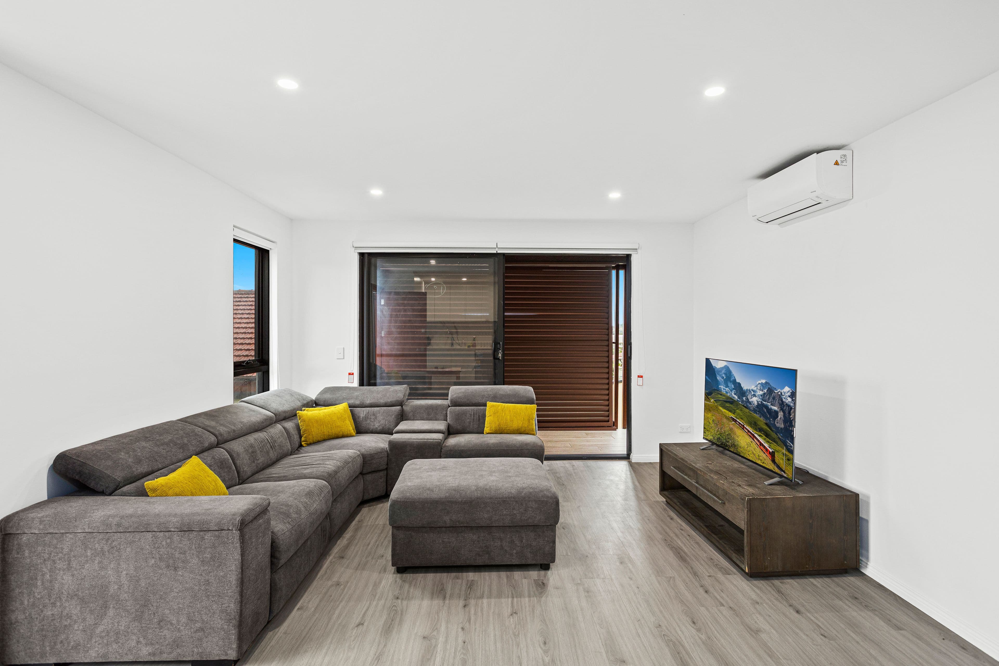 35 Beatus Street, Unanderra NSW 2526, Unanderra - Thumbnail 6