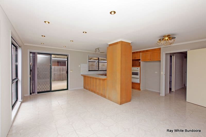 69 Hawkes Drive, MILL PARK VIC 3082, Mill Park - Thumbnail 5