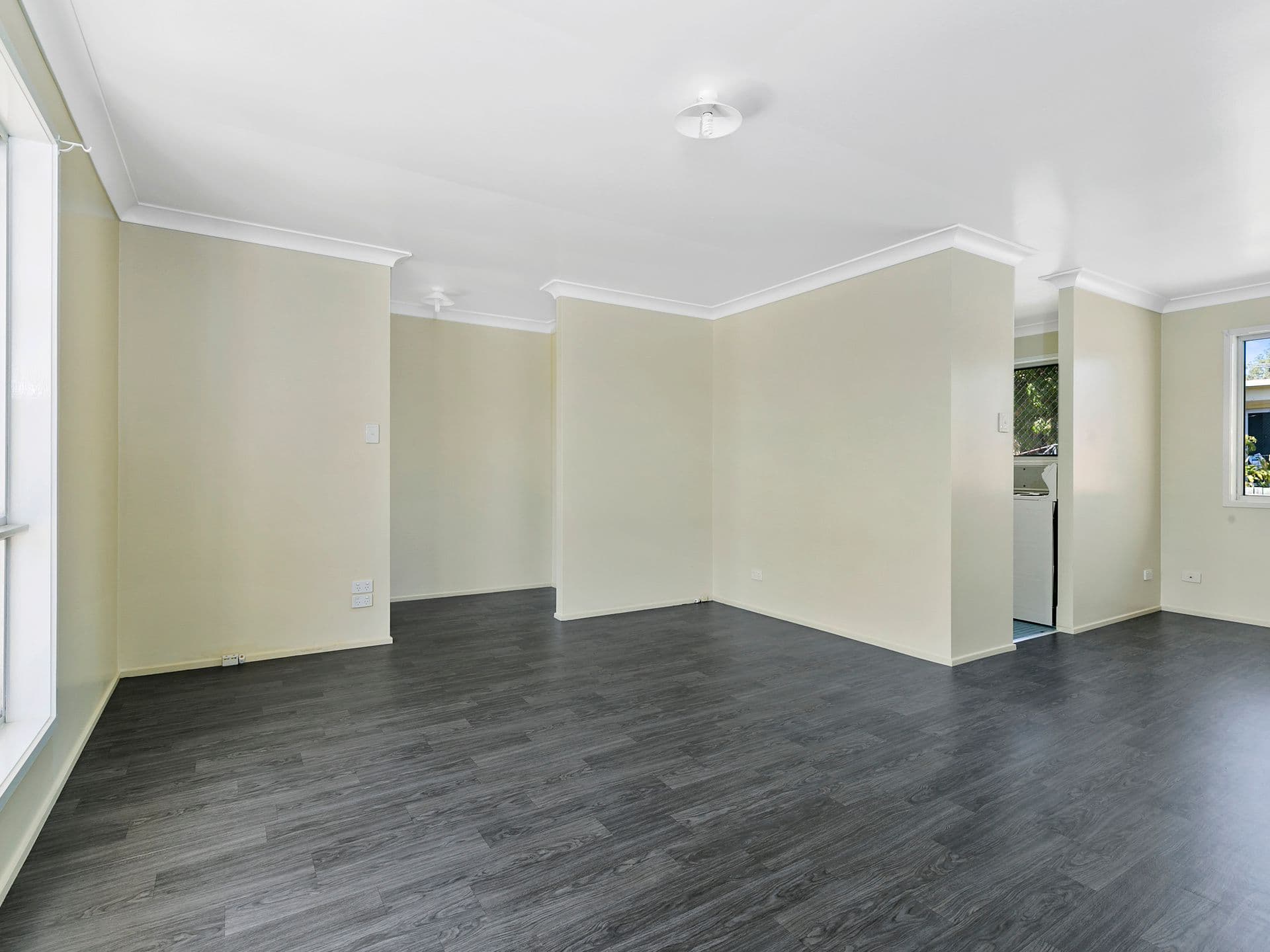8 Diamond Street, Riverview QLD 4303, Riverview - Thumbnail 3